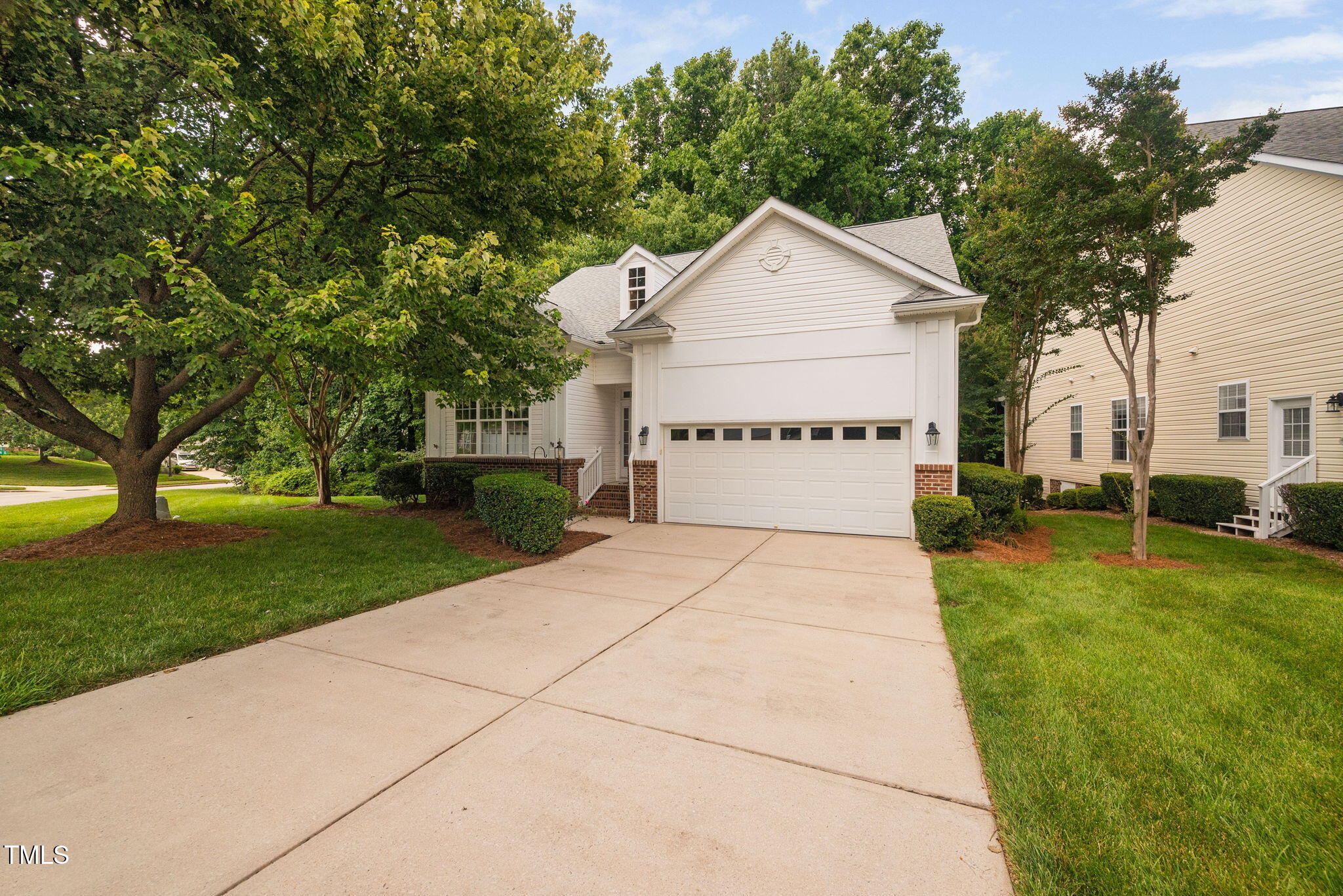 208 Rockport Ridge Way