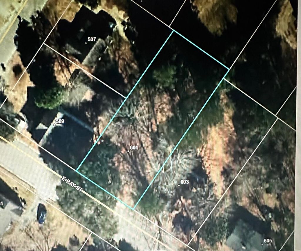 listing image 0