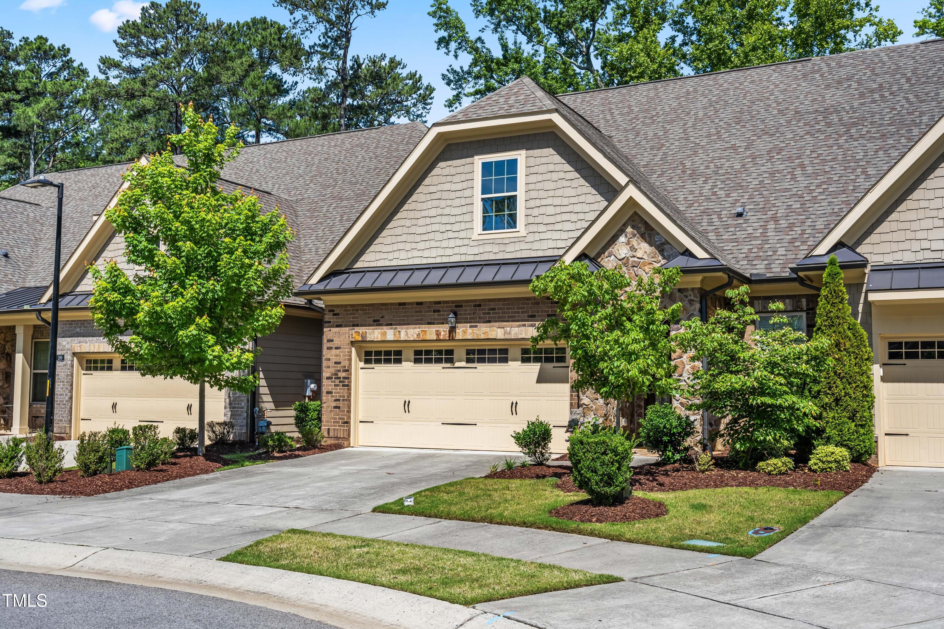 192 Glenpark Place
