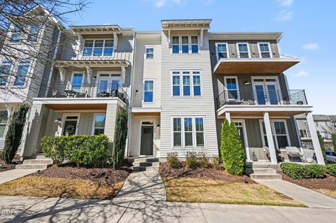 713 Peakland Place Raleigh NC 27604