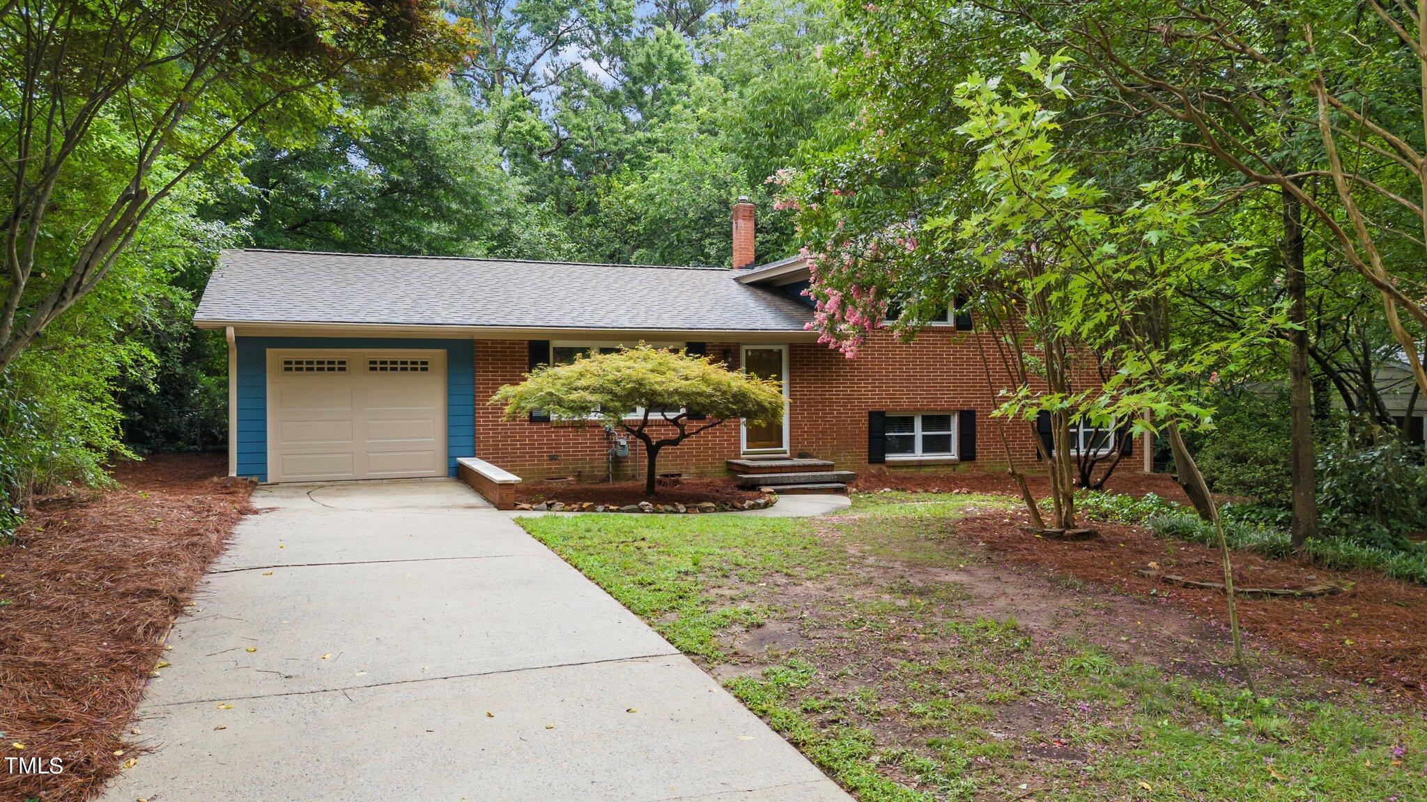 View Raleigh, NC 27606 property