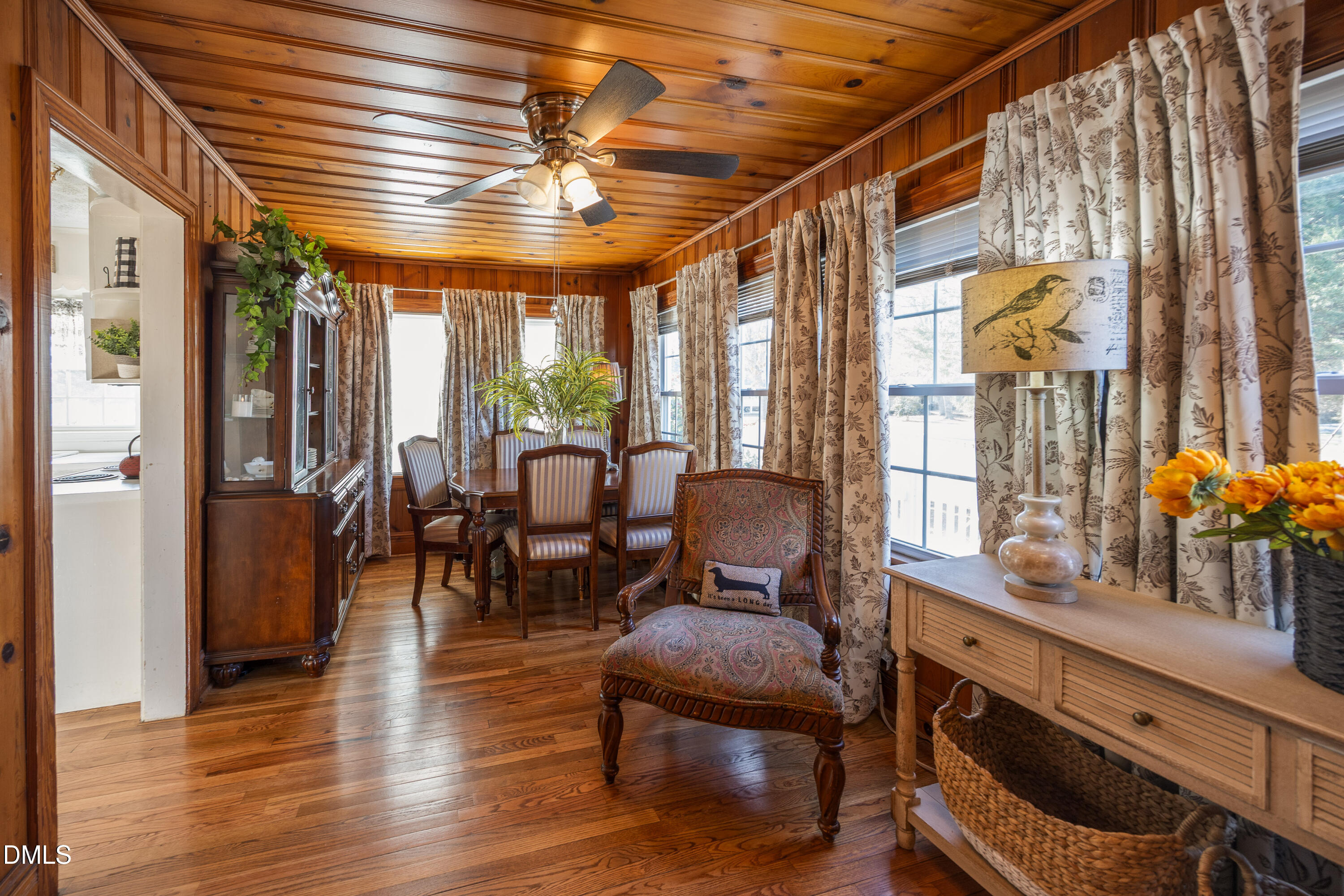 506 W Clinton Street