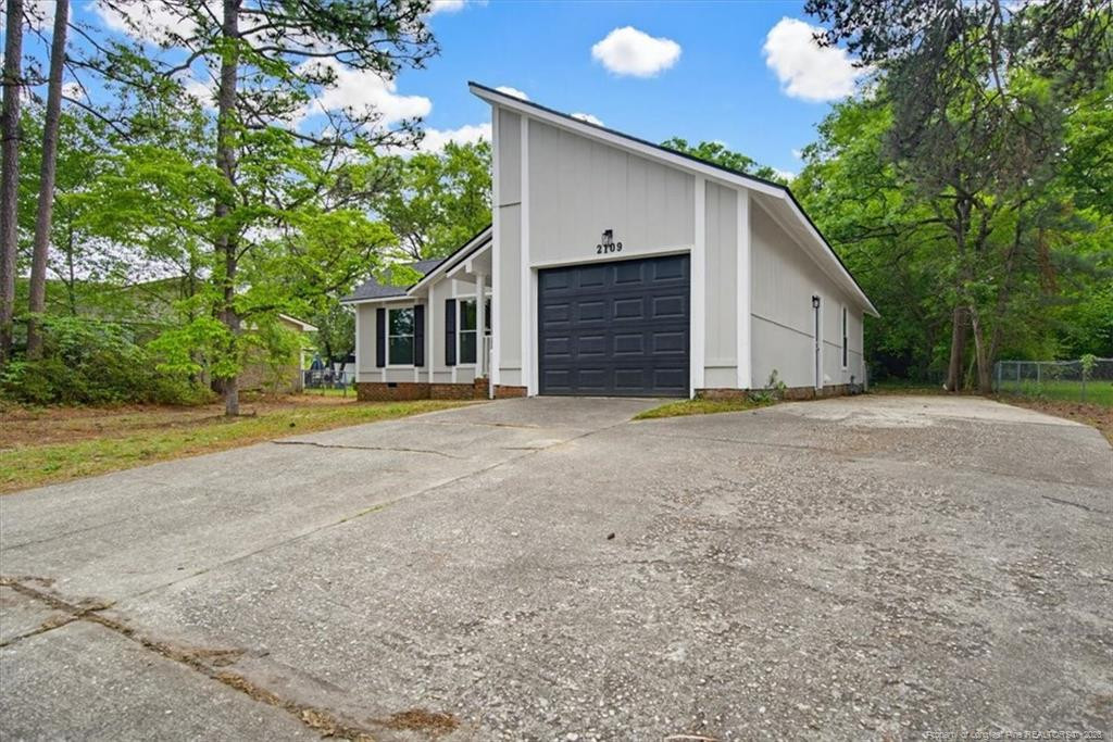 2109 Lakeridge Drive