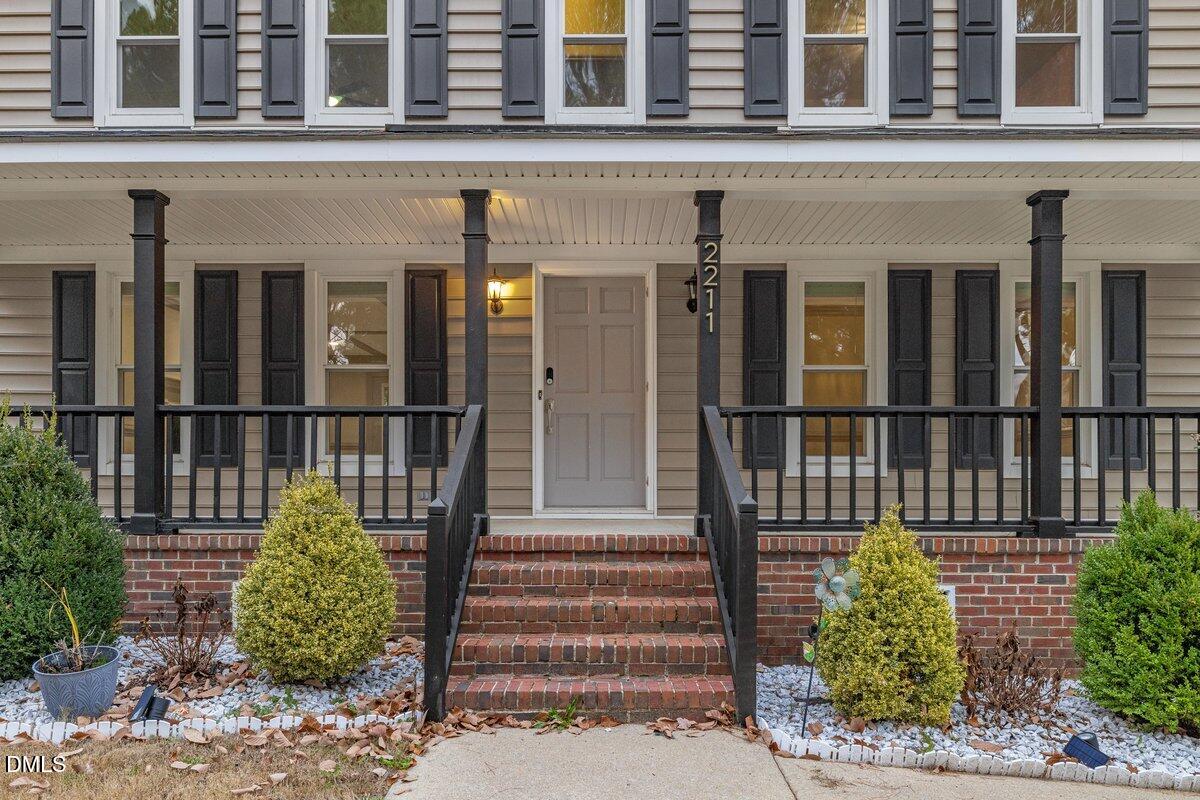 2211 Chelsea Drive NW