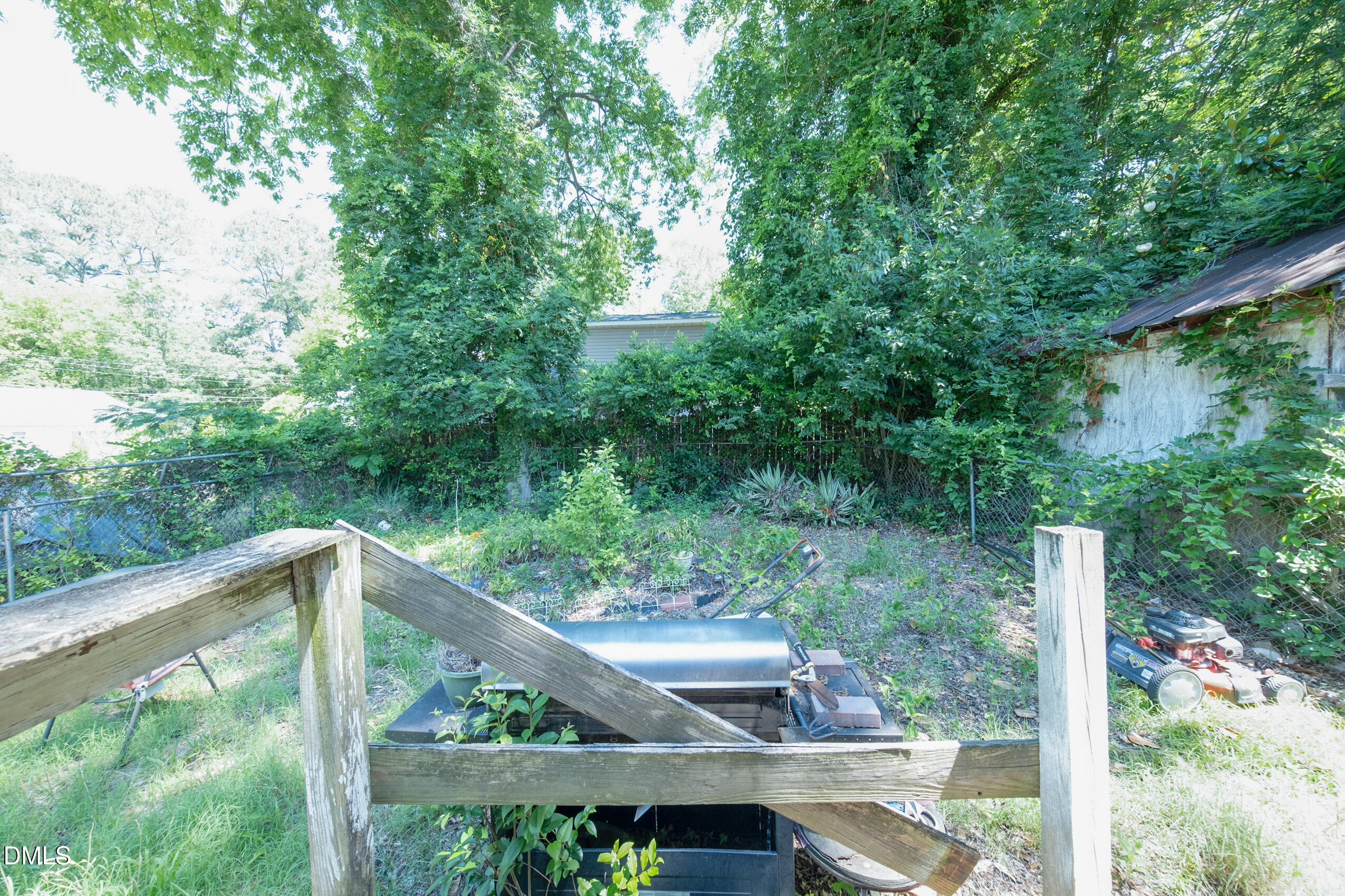 603 Simmons Street