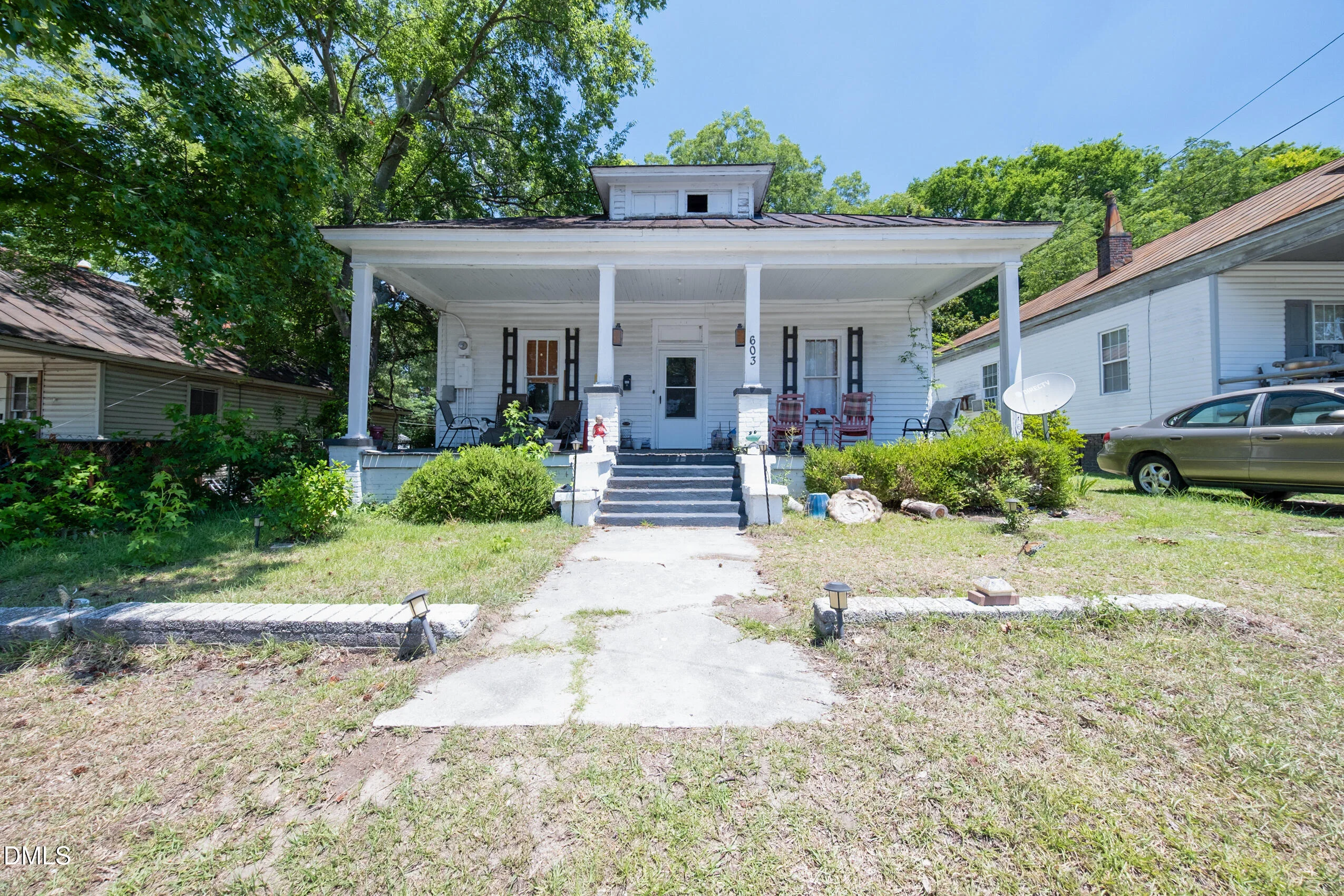603 Simmons Street