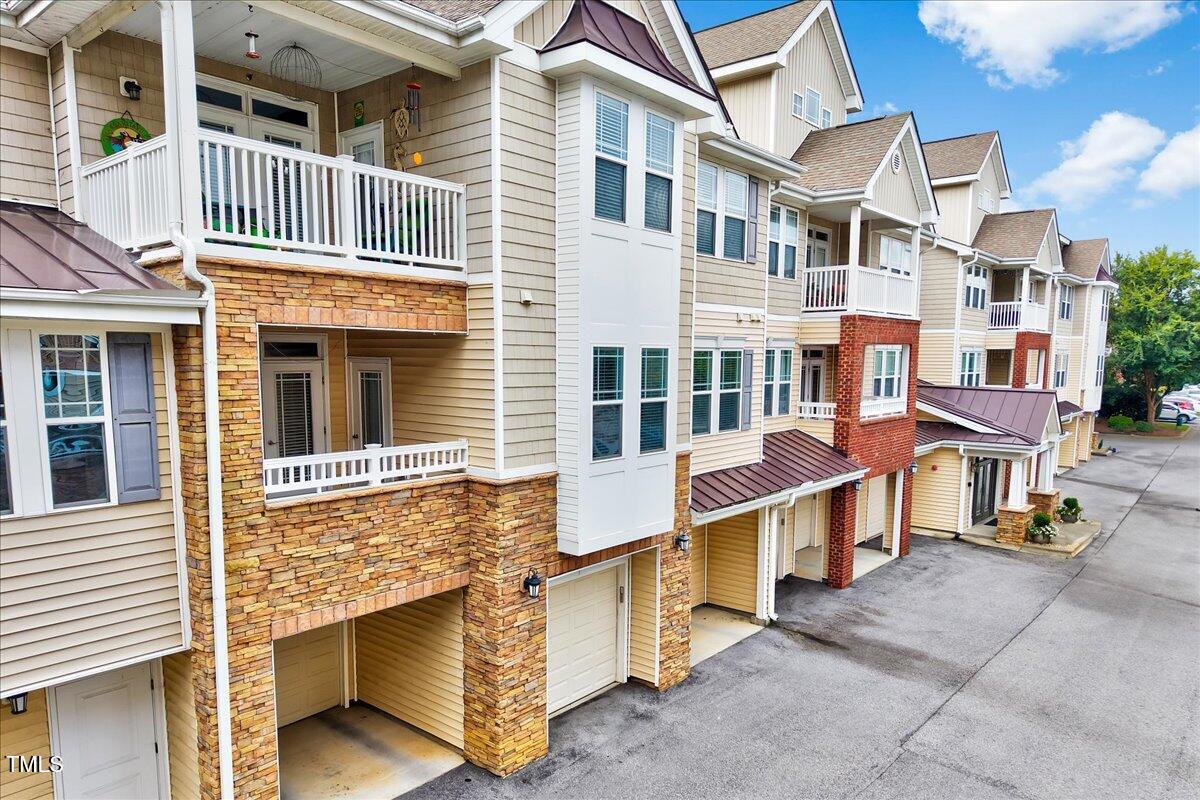 2810 Bedford Green Drive 201