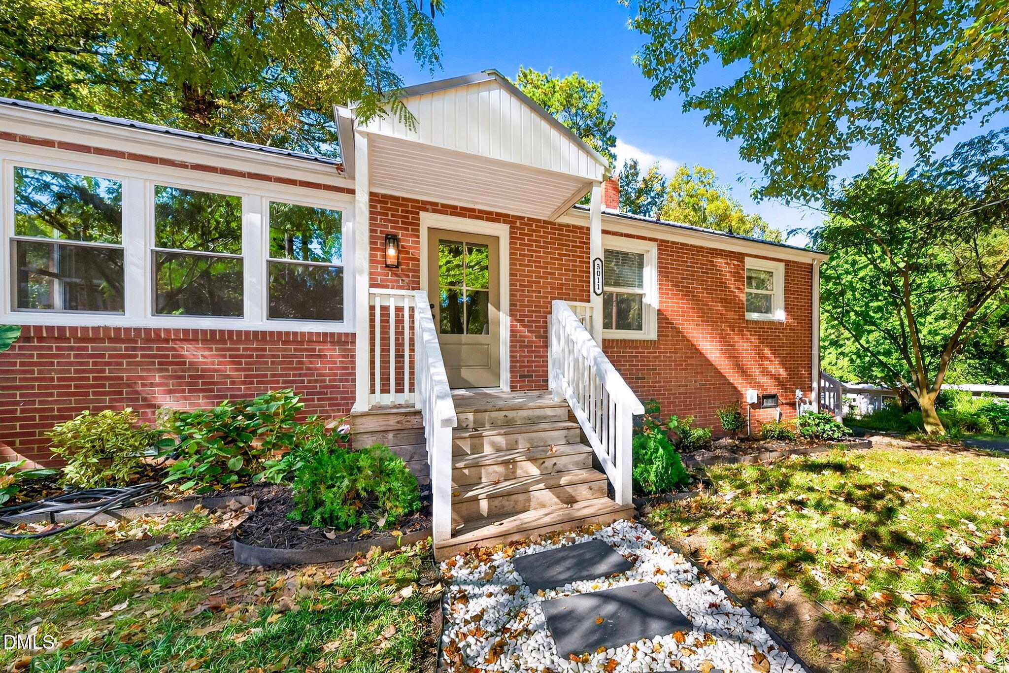 3011 Shenandoah Avenue