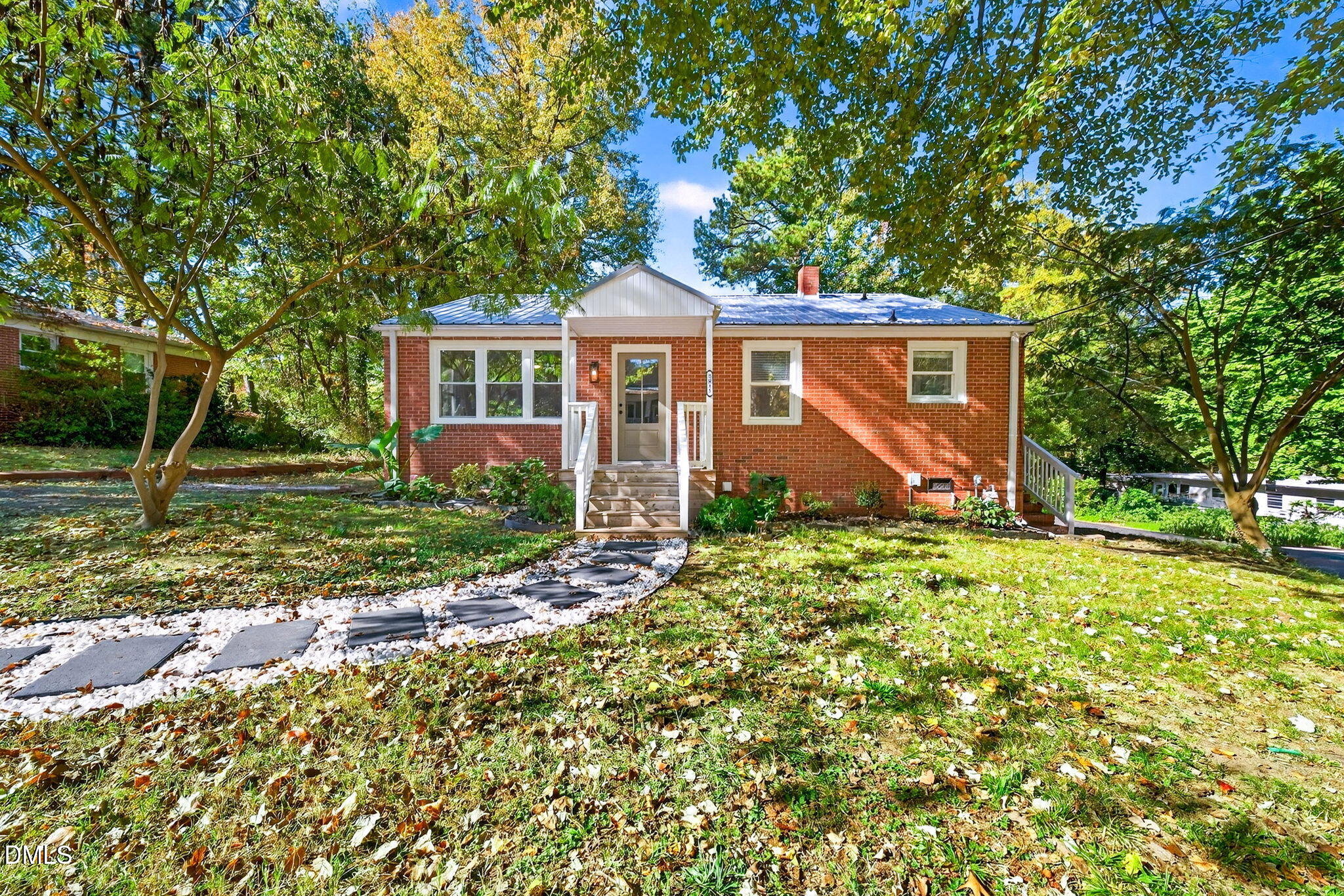 3011 Shenandoah Avenue