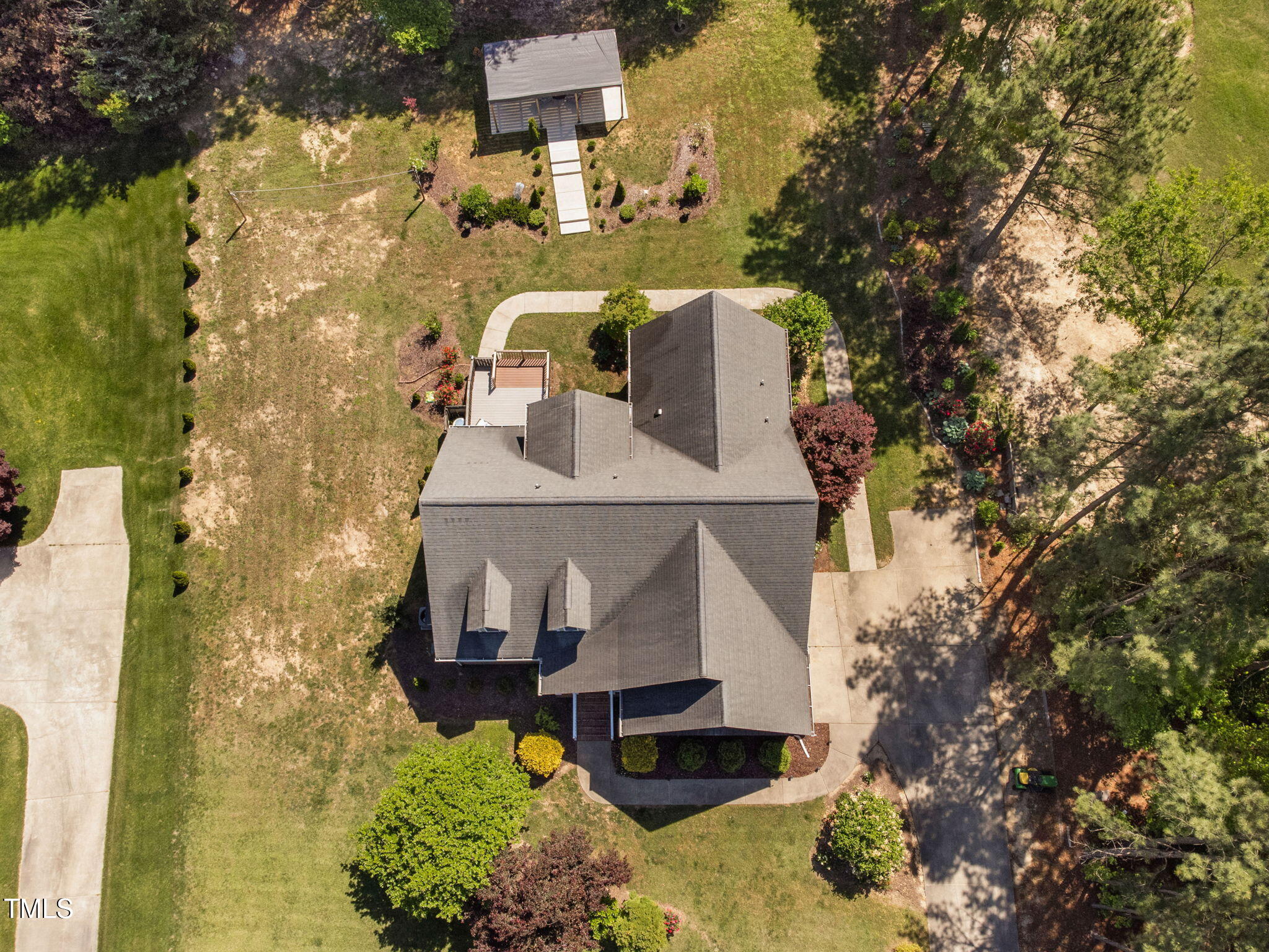 1006 Trumpet Vine Court