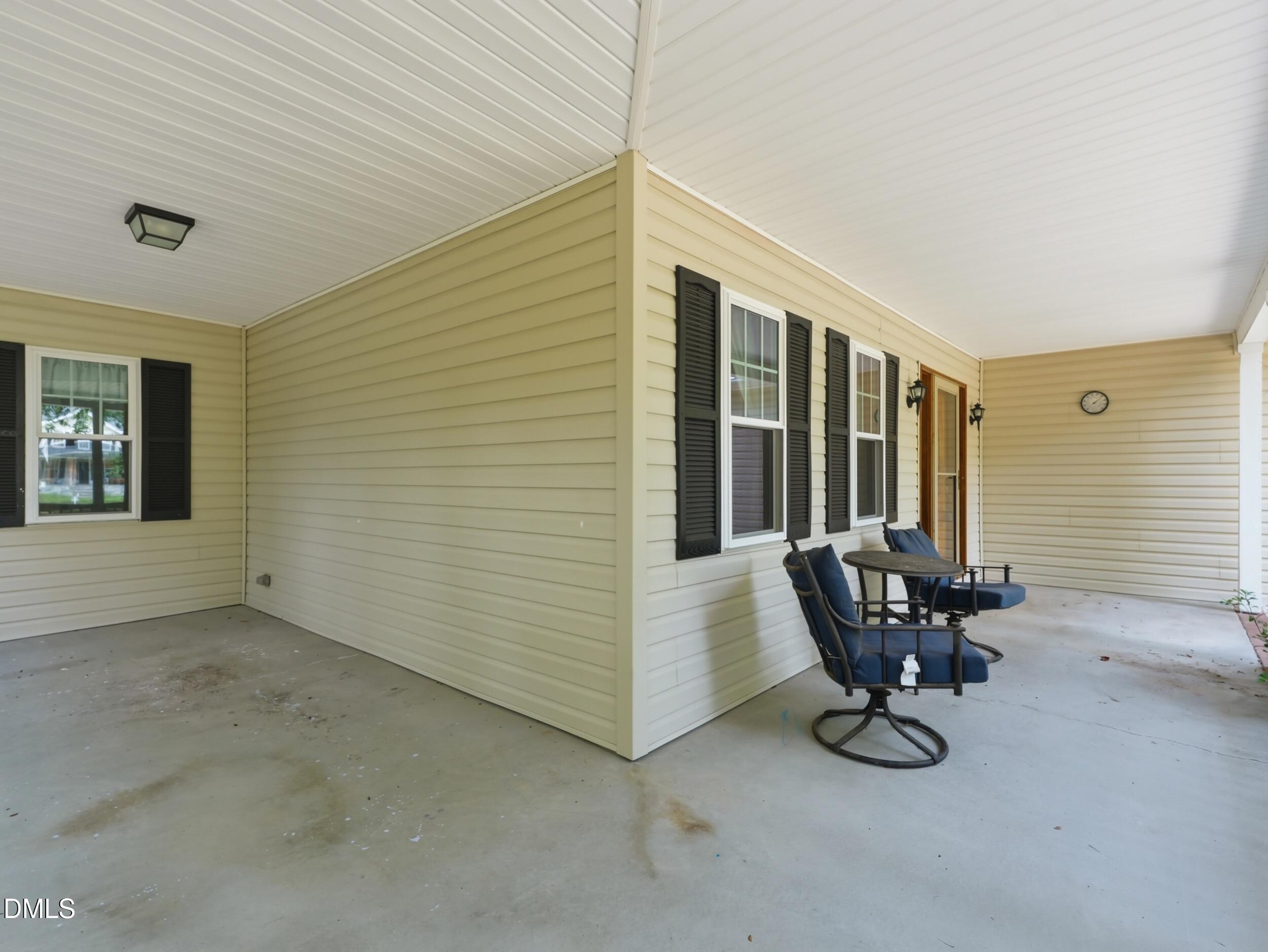 15 Sylvan Way