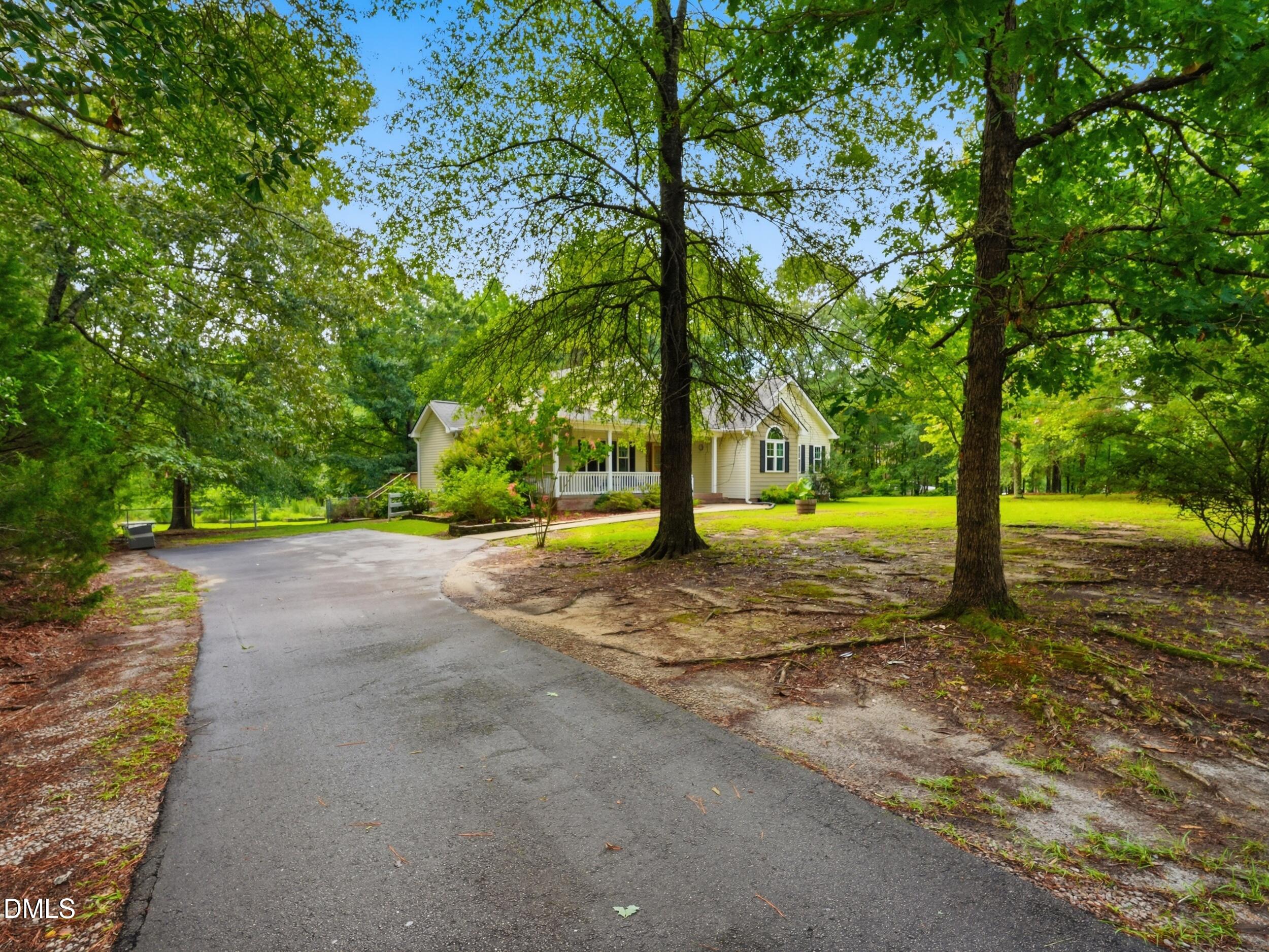 15 Sylvan Way