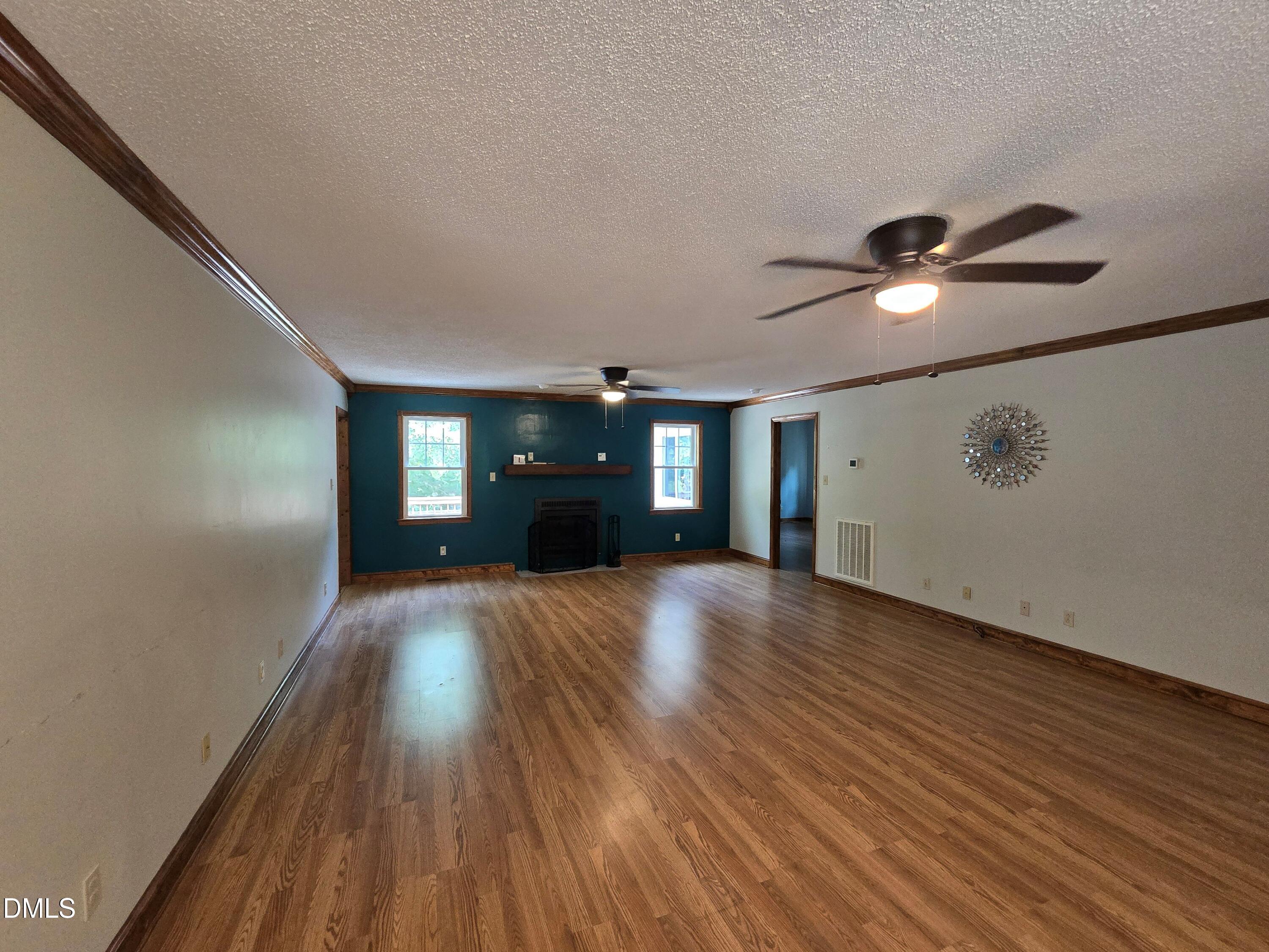 15 Sylvan Way