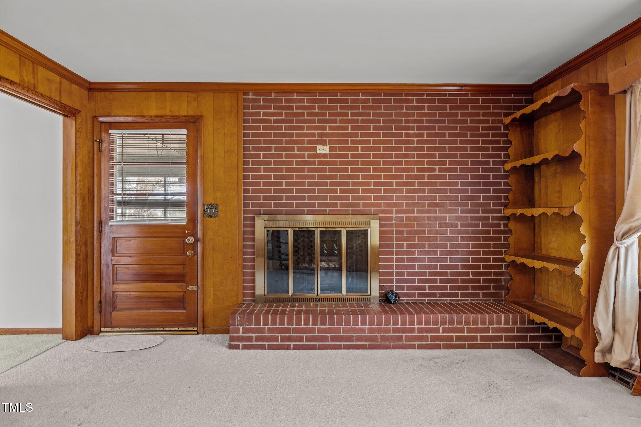 2125 W Academy Street