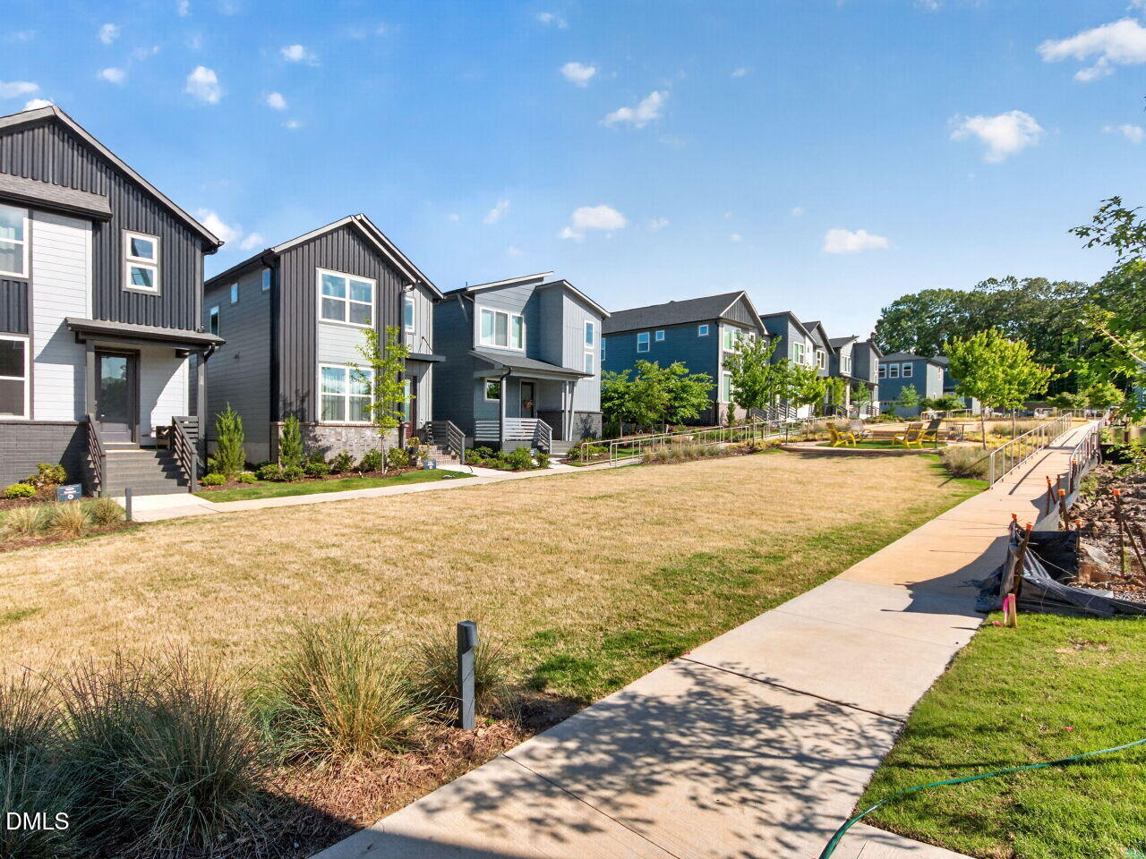 13 Tallgrass Road