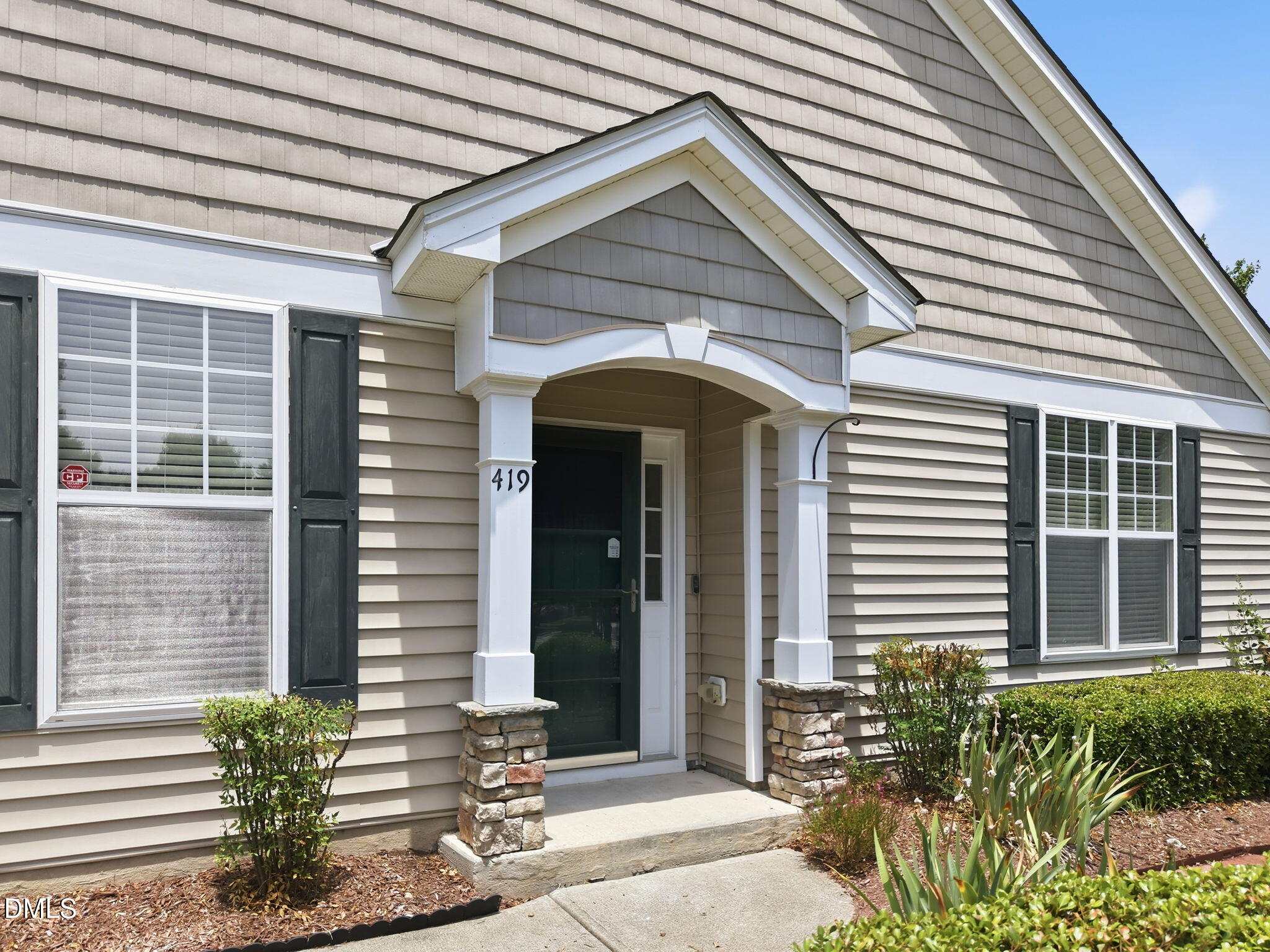419 Hilltop View Street
