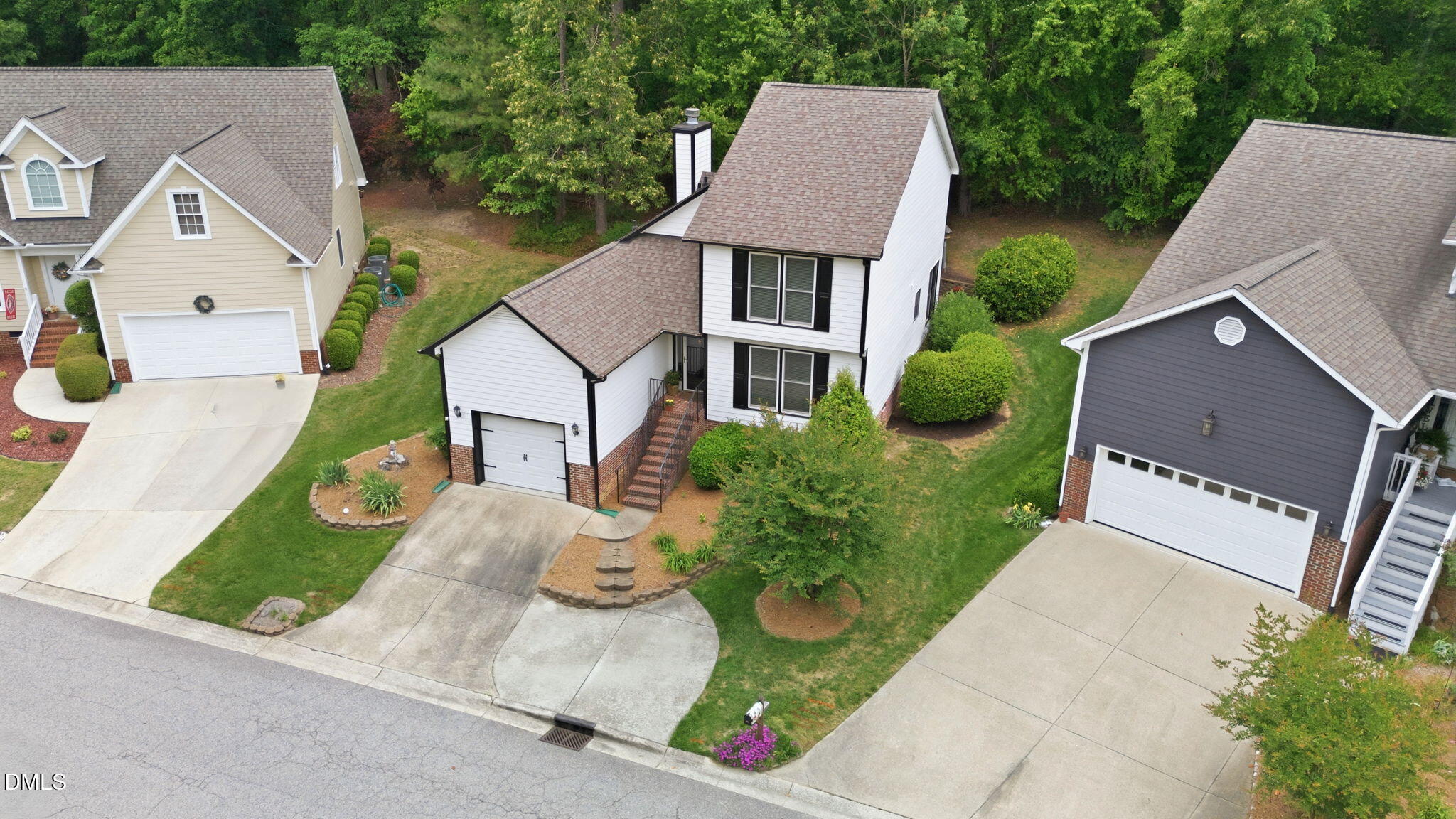 4901 Willowtree Lane