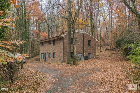 222 Valley Park Drive A & B Chapel Hill NC 27514