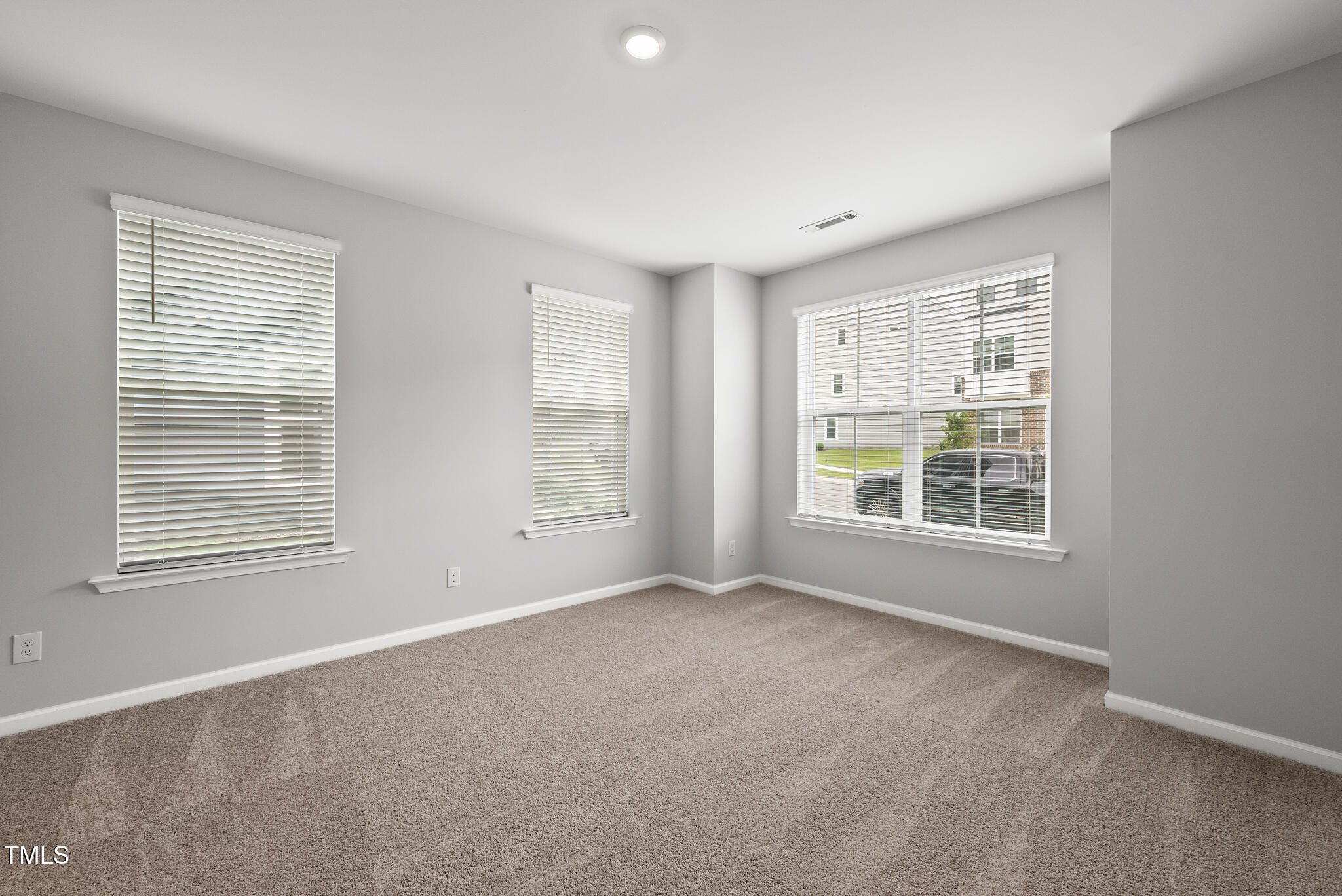 311 Chesapeake Commons Street 101