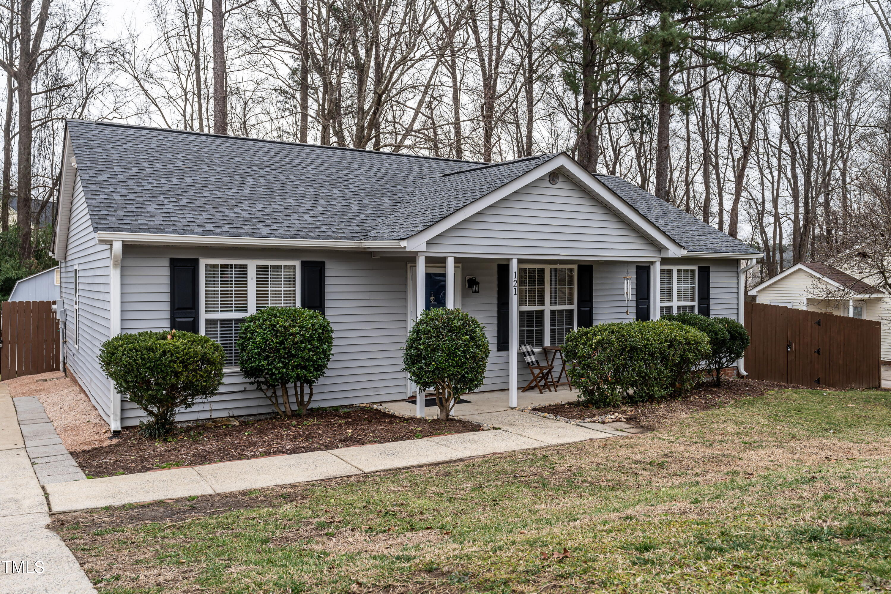 Holly Springs, North Carolina 27540, United States, 3 Bedrooms Bedrooms, ,2 BathroomsBathrooms,Residential,Pending,8927