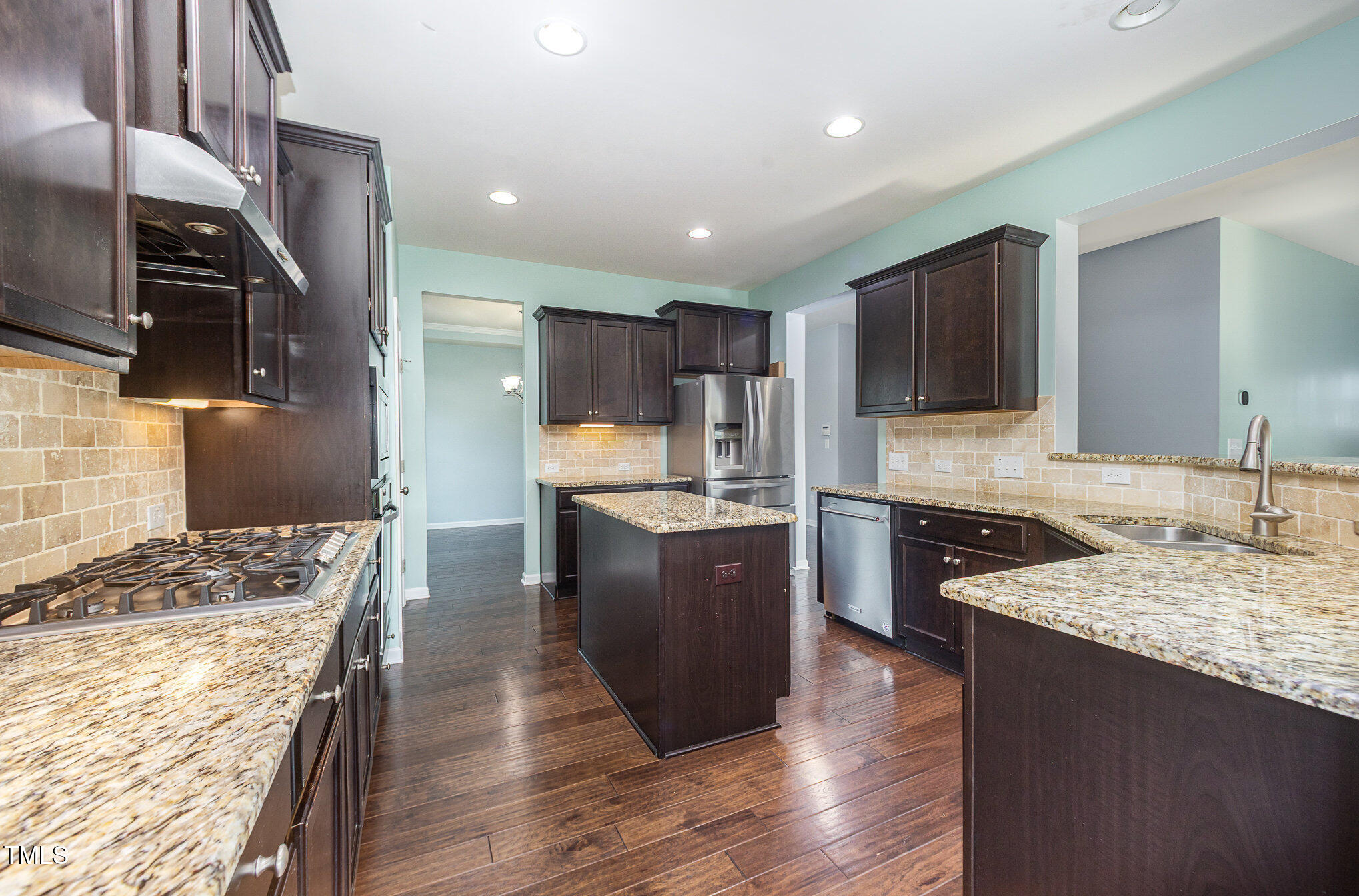 1305 Ivey Grove Court