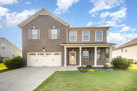 1305 Ivey Grove Court Fuquay Varina NC 27526