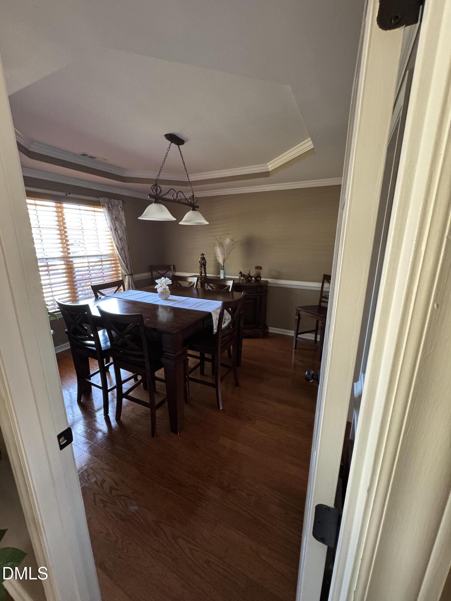 39 Climbing Arch Court