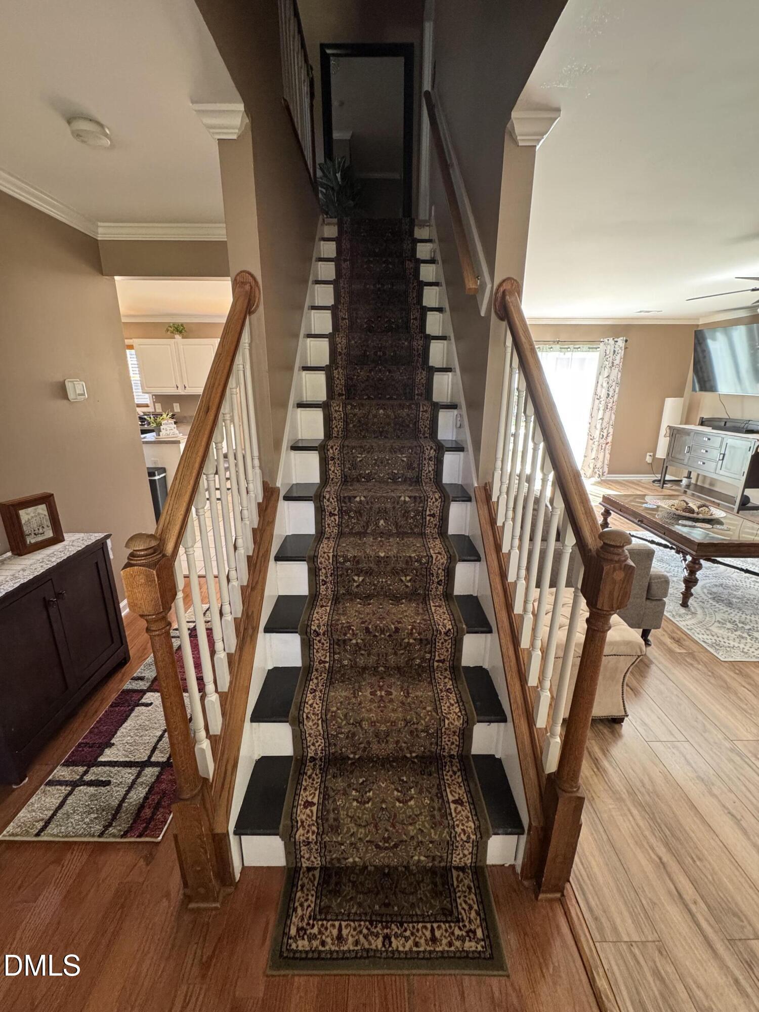 39 Climbing Arch Court