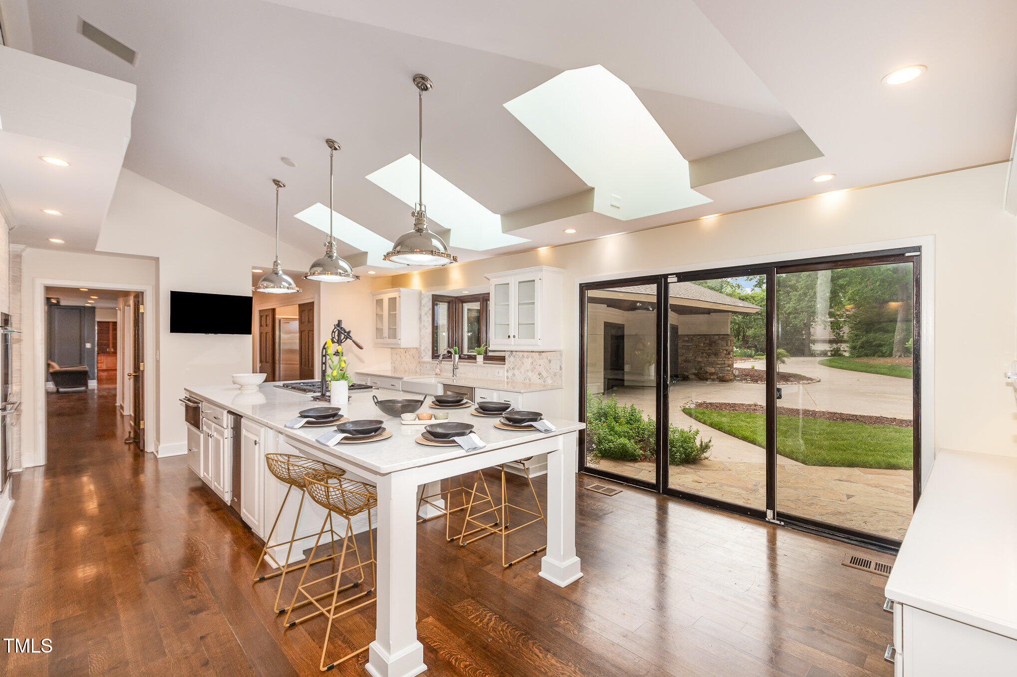 12044 Iredell