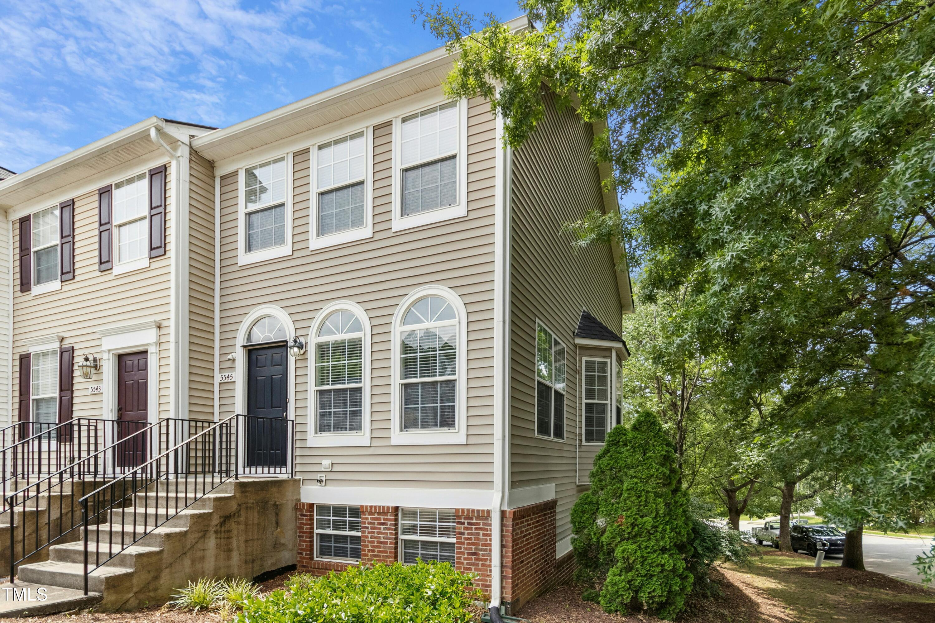 5545 Crabtree Park Court