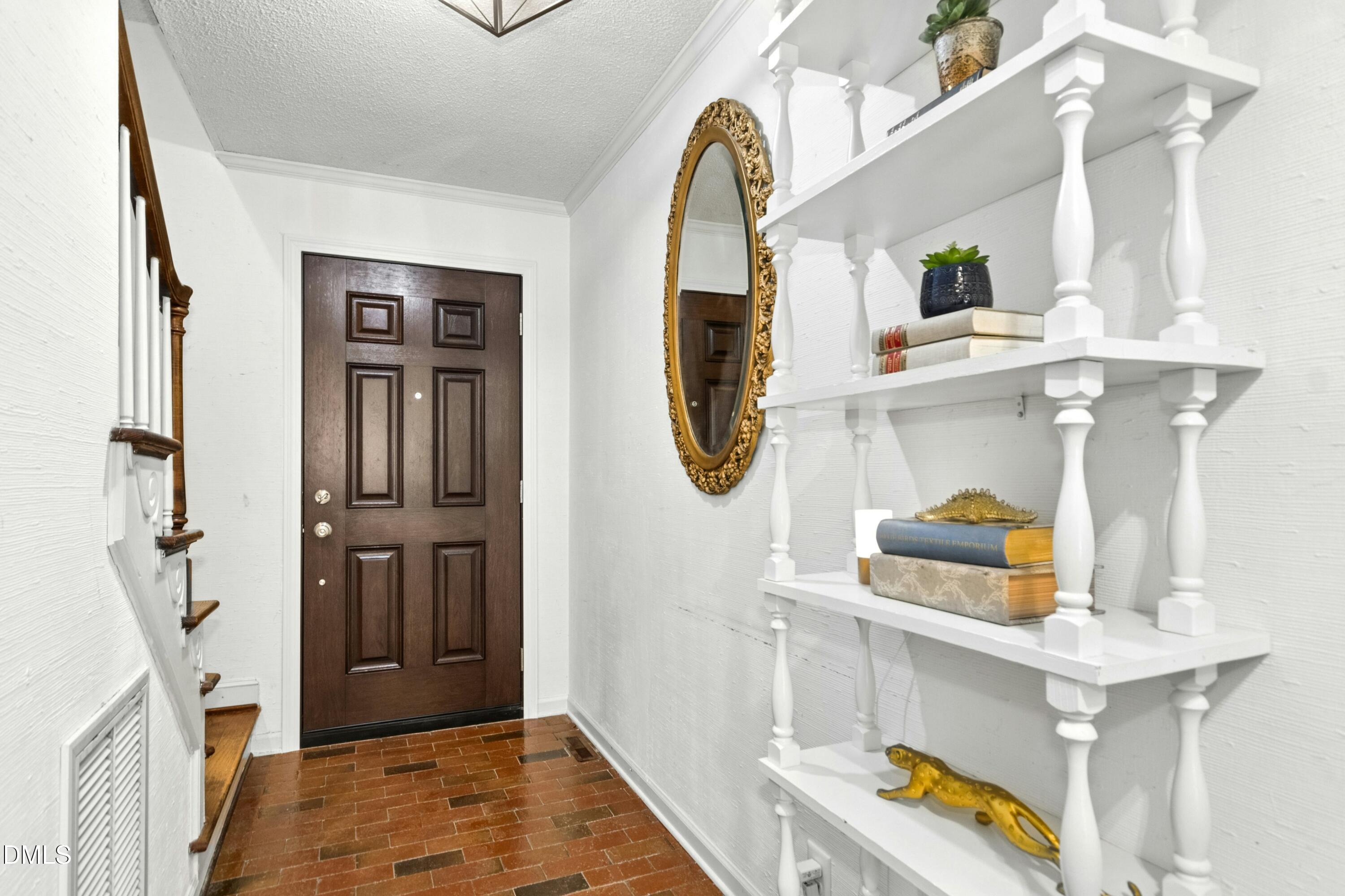 209 Butternut