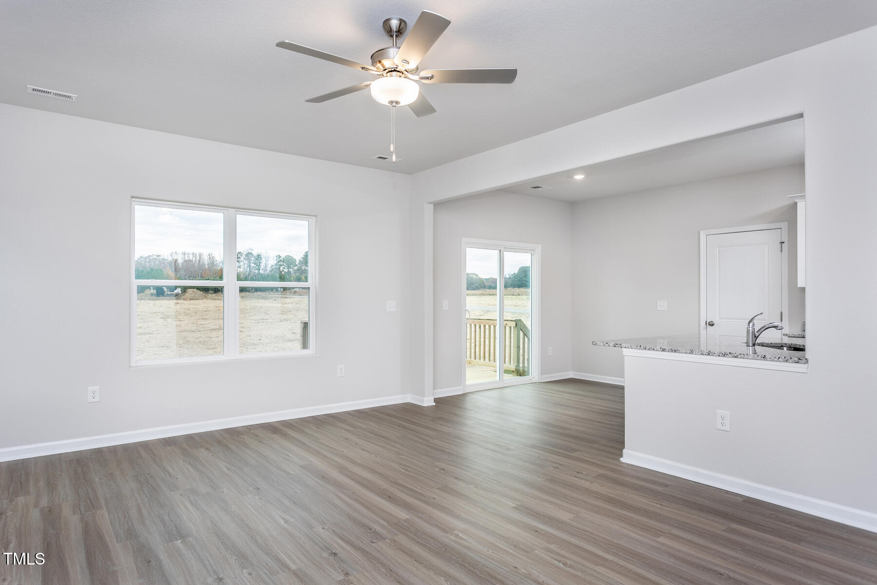11412 International Drive