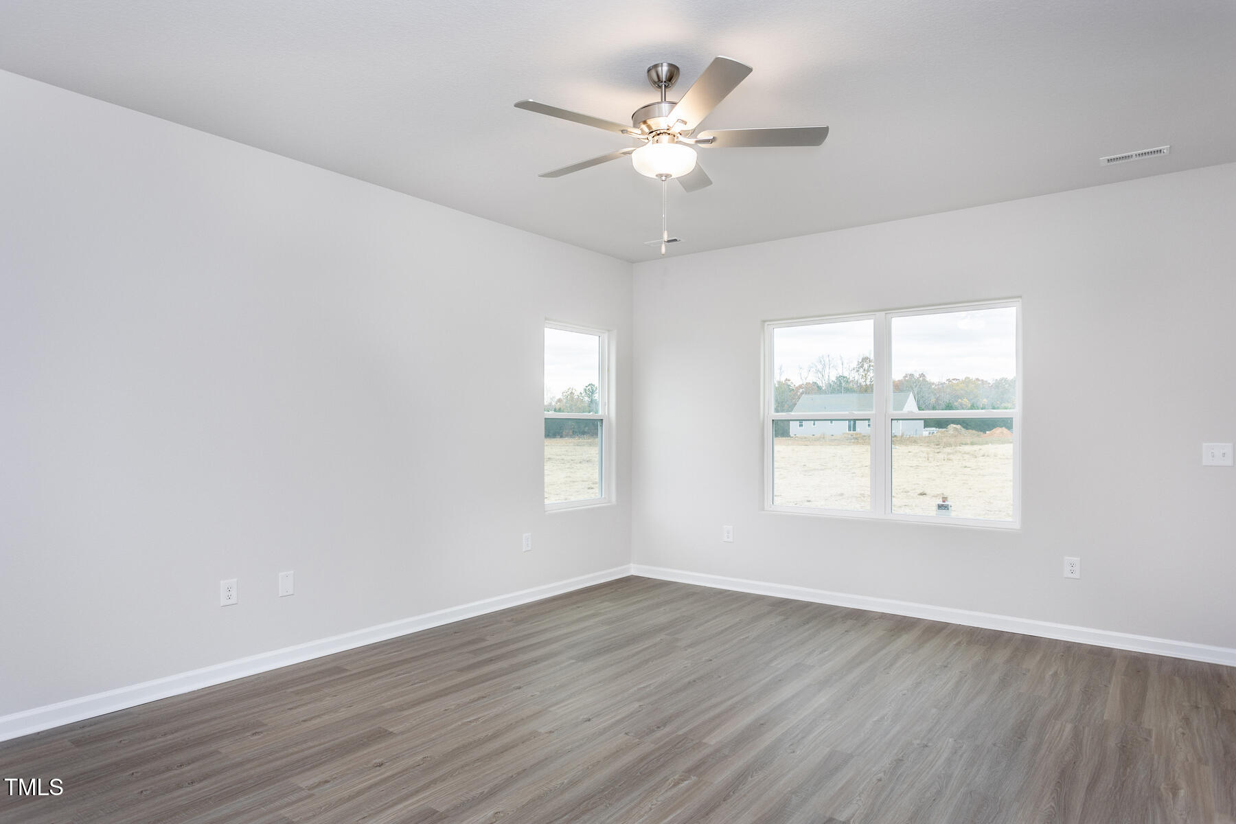 11412 International Drive