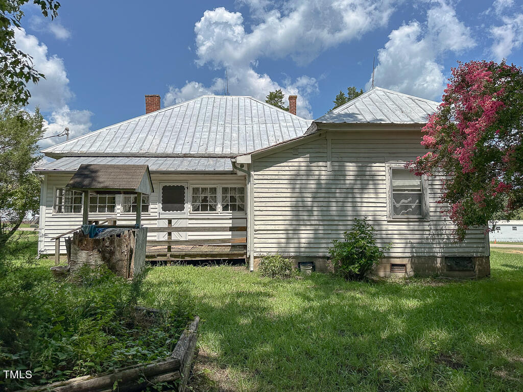 486 Airport Road