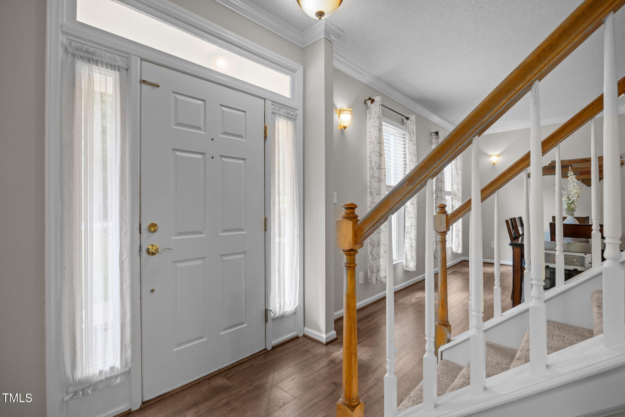 1001 Kingsway Drive