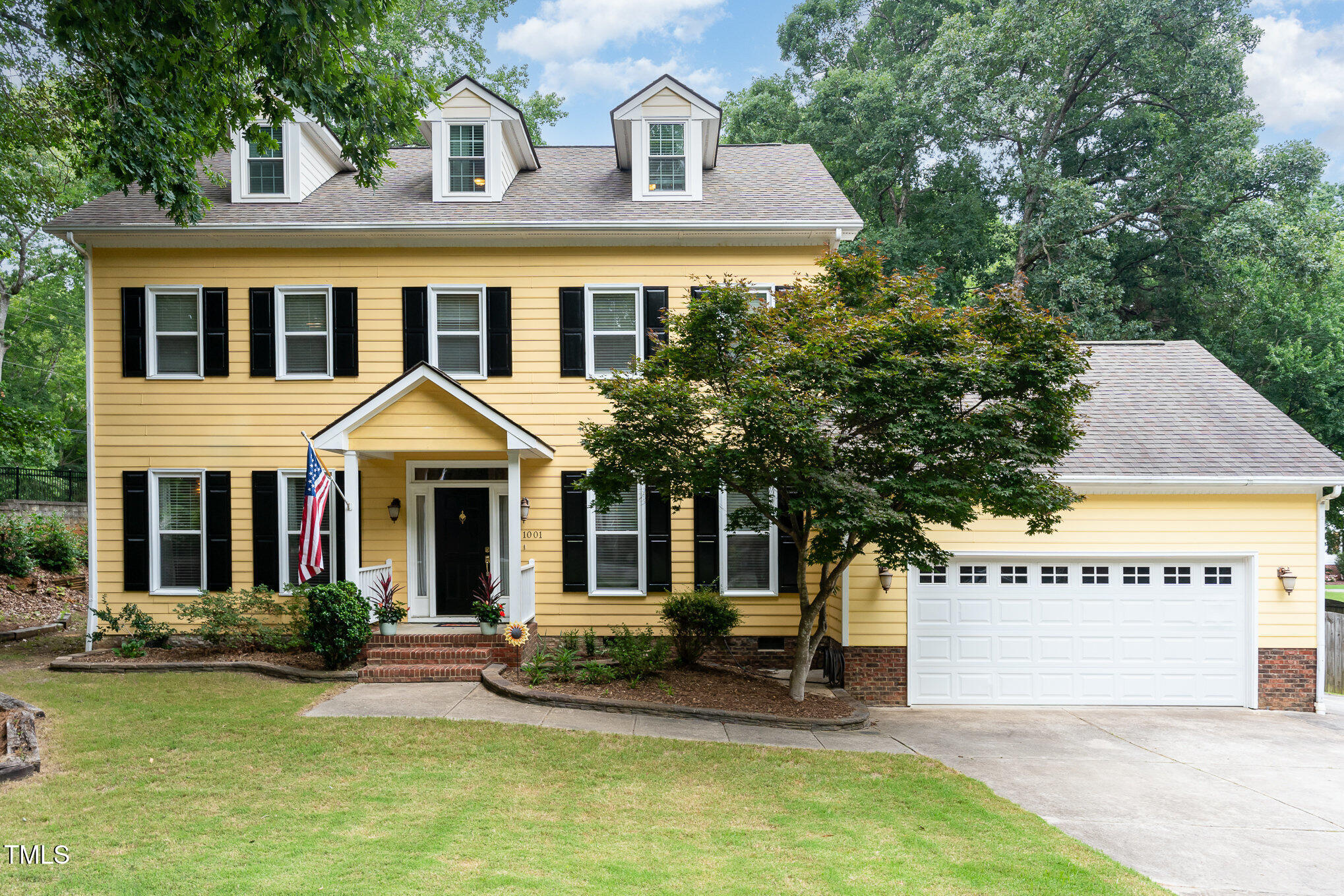 1001 Kingsway Drive