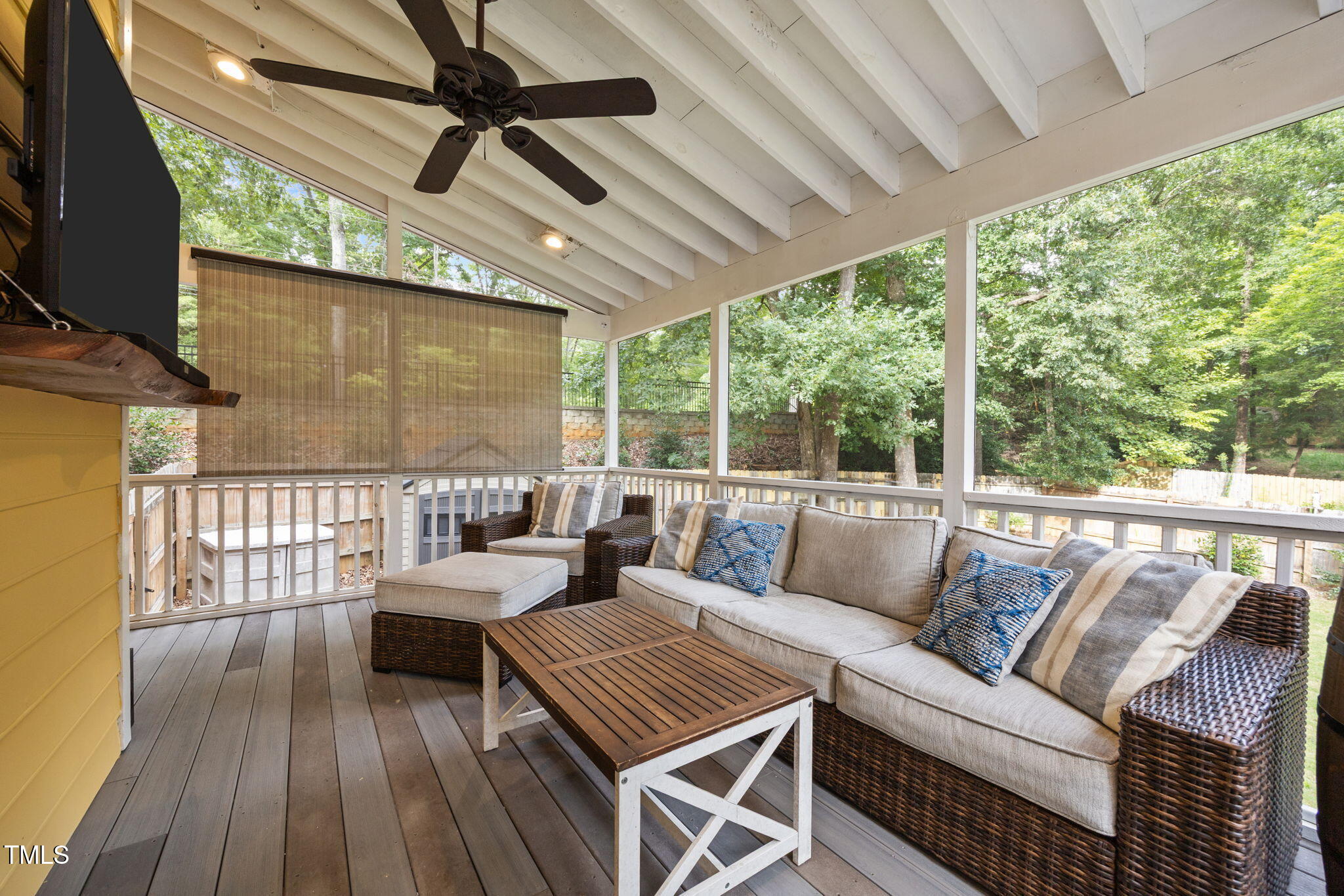 1001 Kingsway Drive