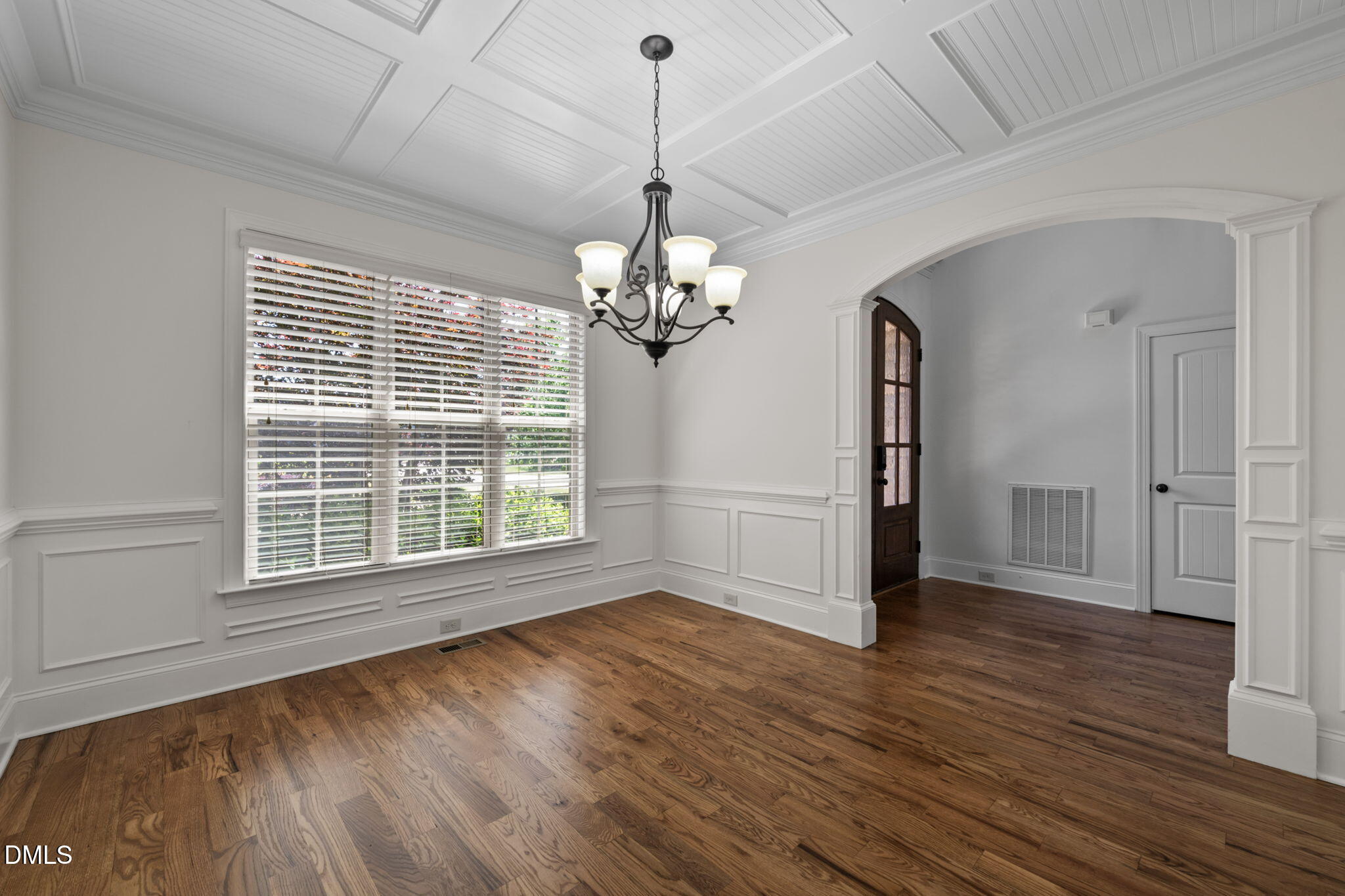 8601 Mangum Hollow Drive