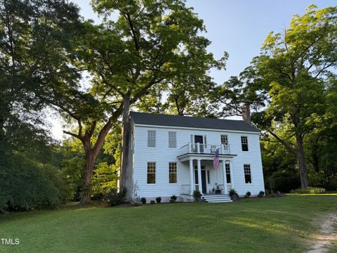 313 W Noble Street Louisburg NC 27549