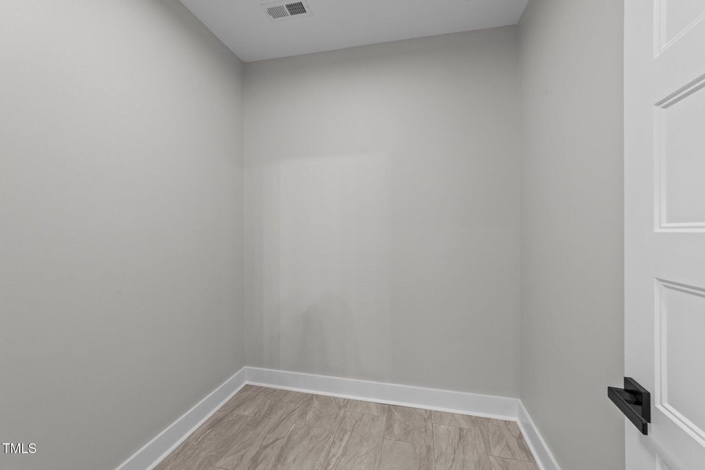 listing image 26