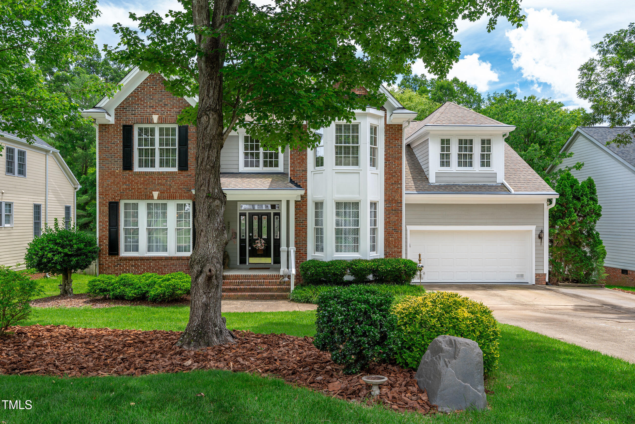 221 Roebling Lane