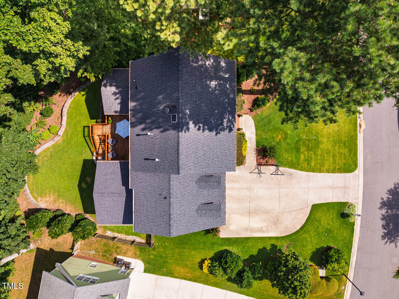 216 Wendhurst Court