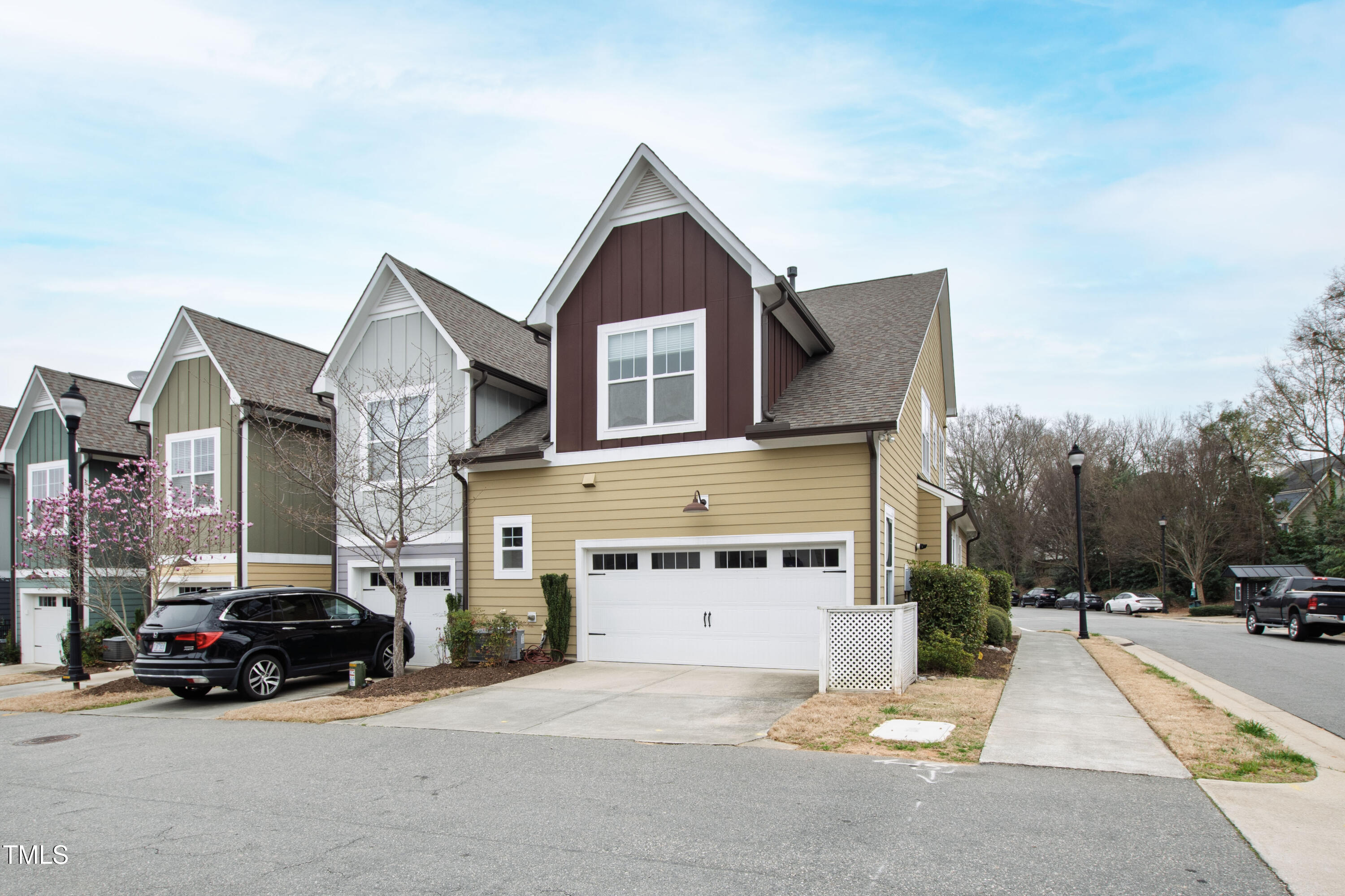 525 Fallon Grove Way