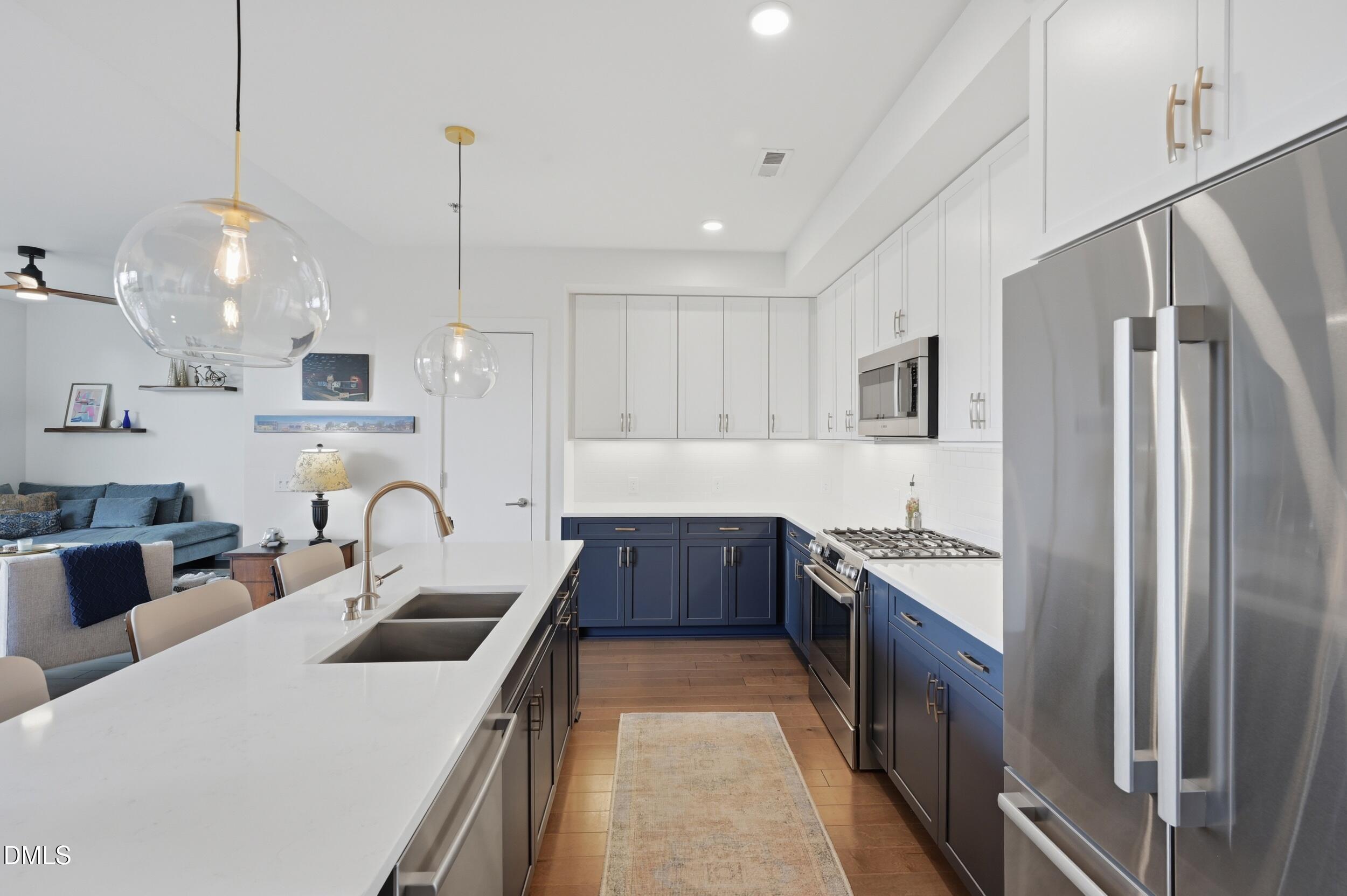214 Hunt Street 311