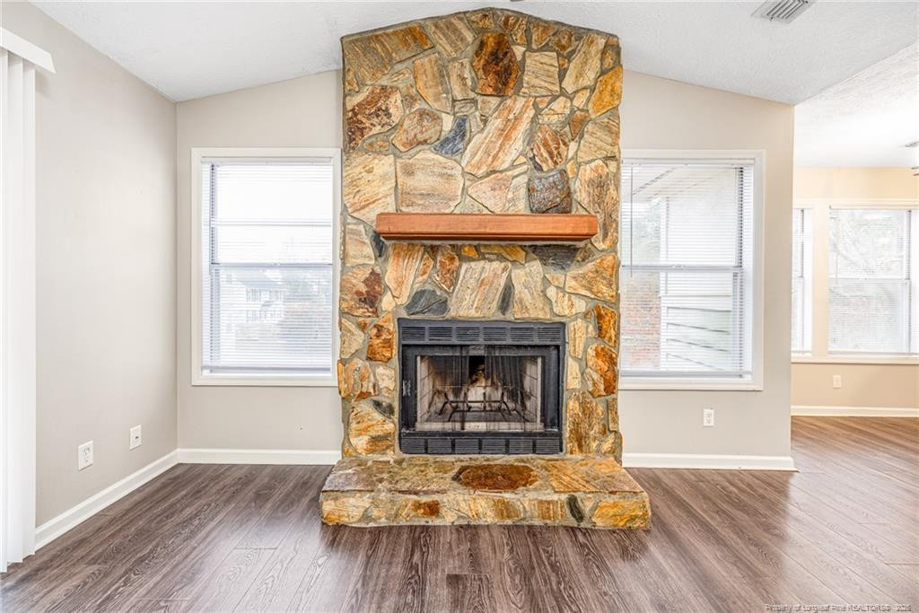 6813 Willowbrook Drive 9