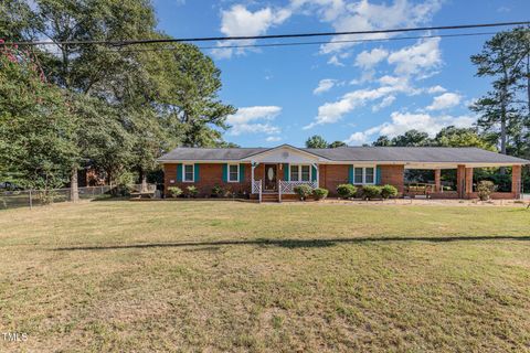 7825 Snow Hill Drive Roseboro NC 28382