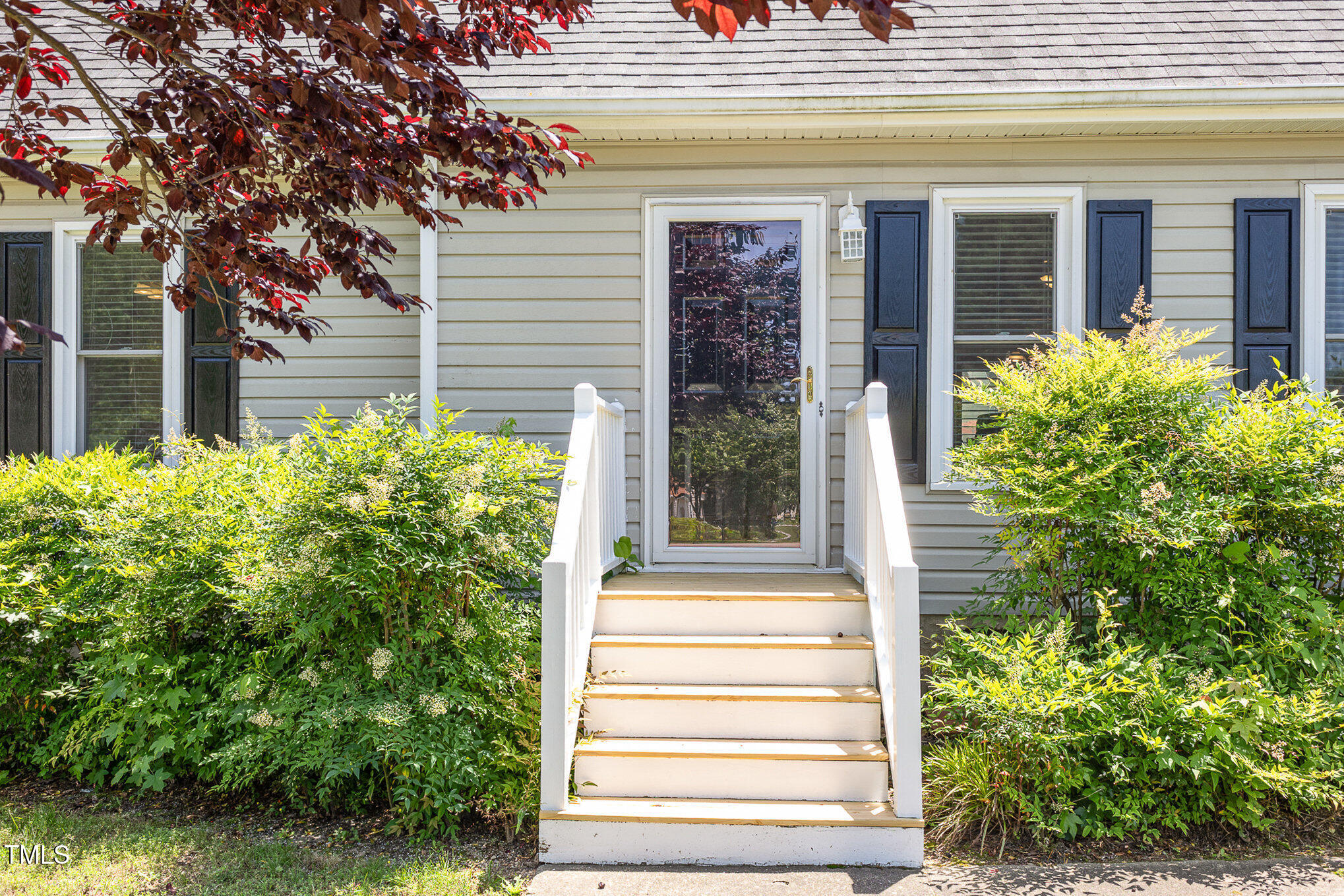 809 Maple Shade Lane