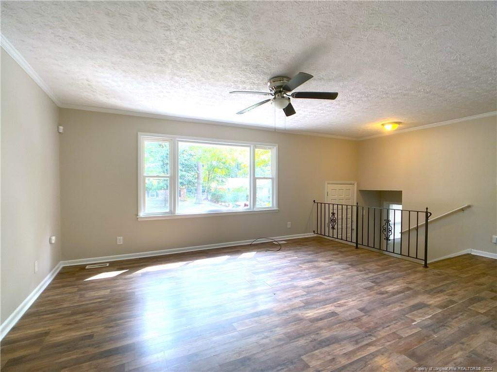 1516 Grandview Drive