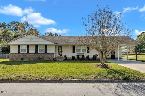 A home in Dunn