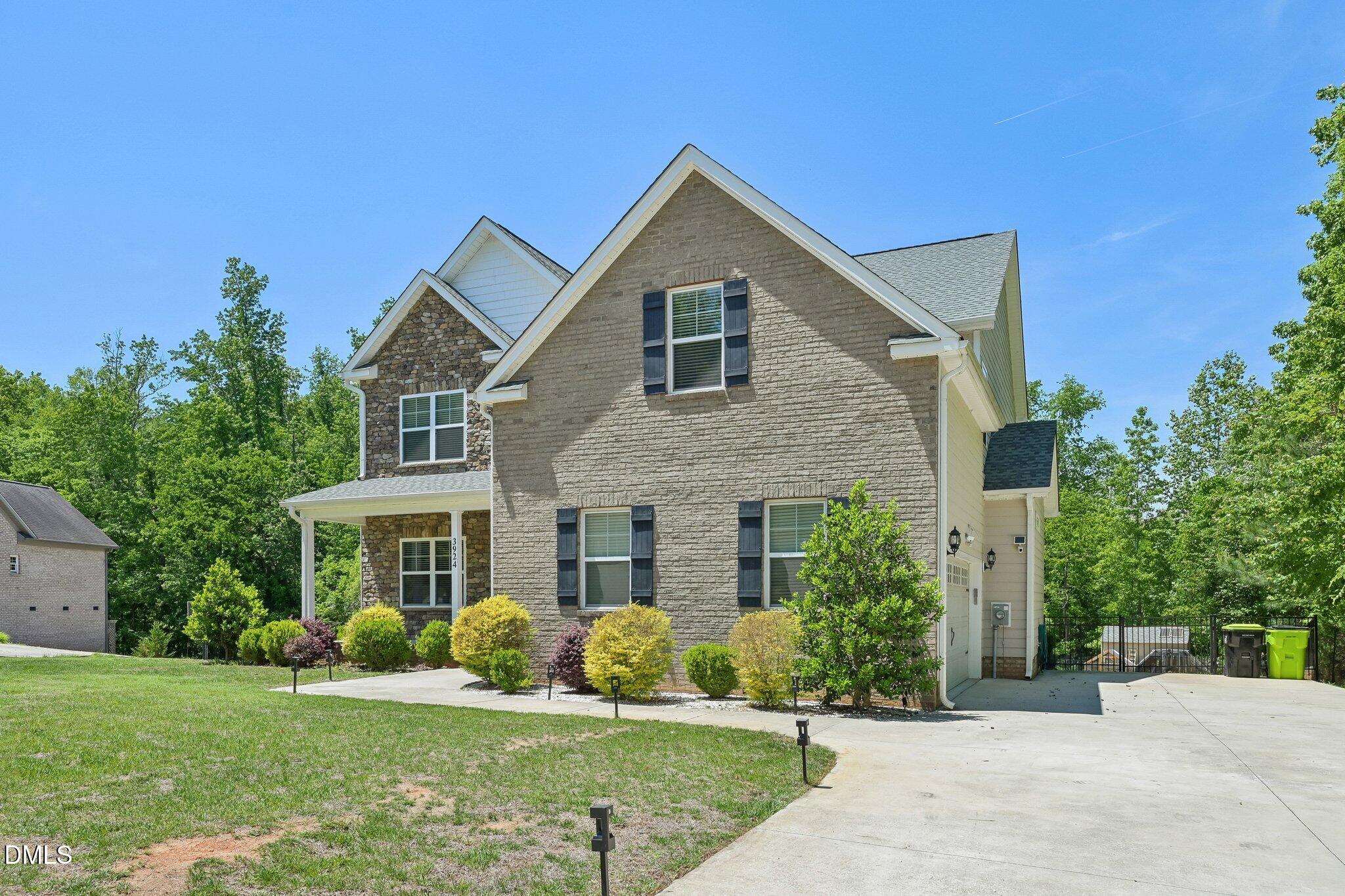 3924 Fox Grove Trail
